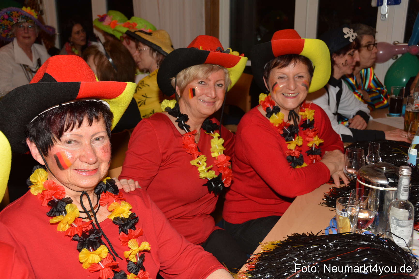 Weiberfasching Neumarkt 120215 0022