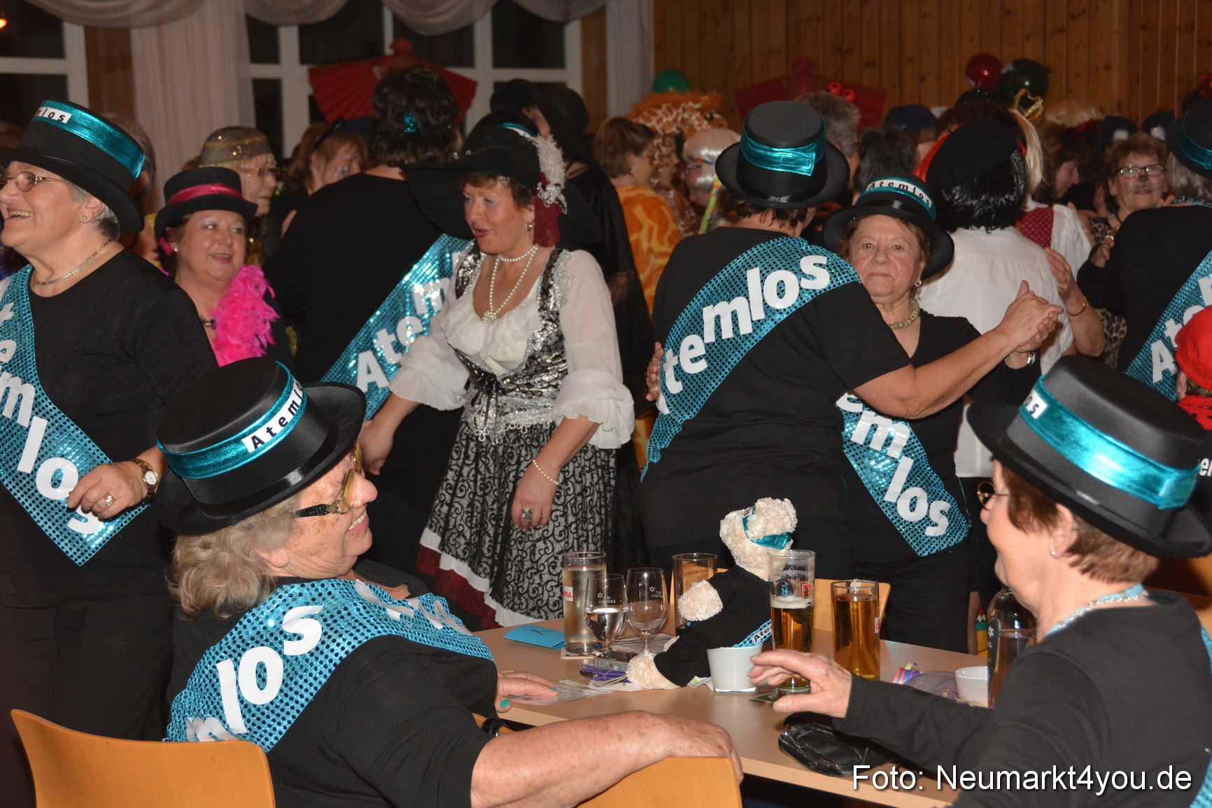 Weiberfasching Neumarkt 120215 0029