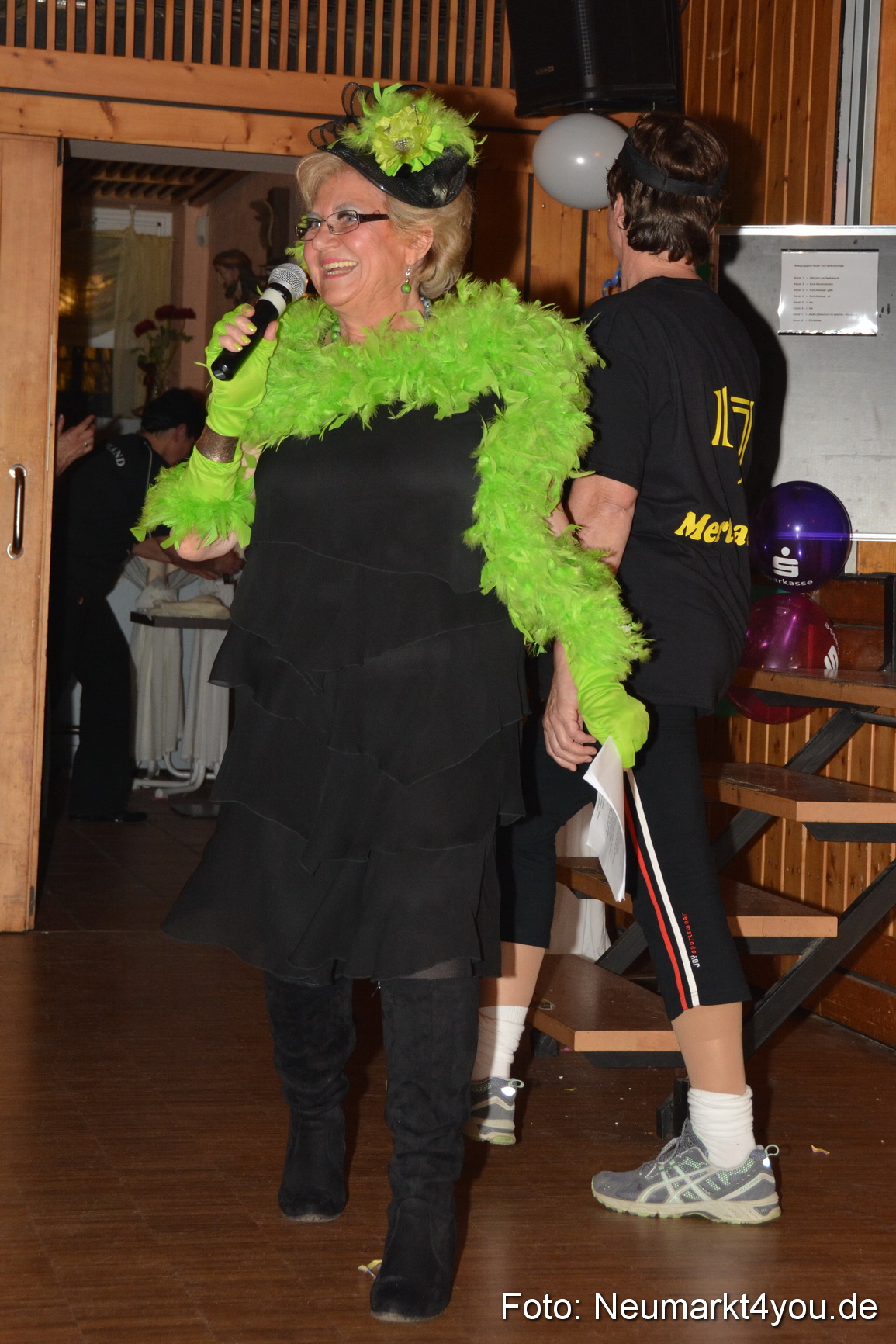 Weiberfasching Neumarkt 120215 0033