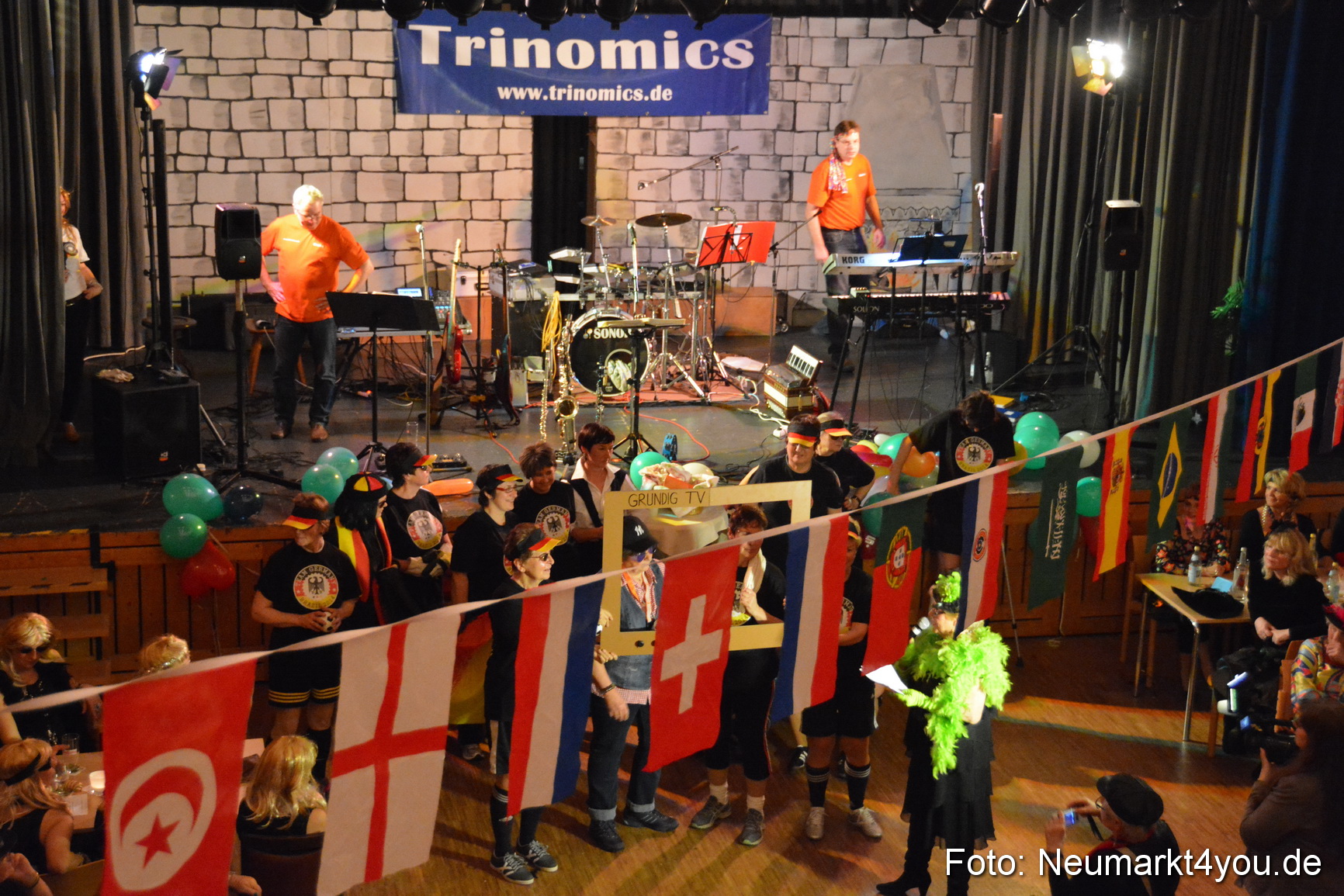 Weiberfasching Neumarkt 120215 0051