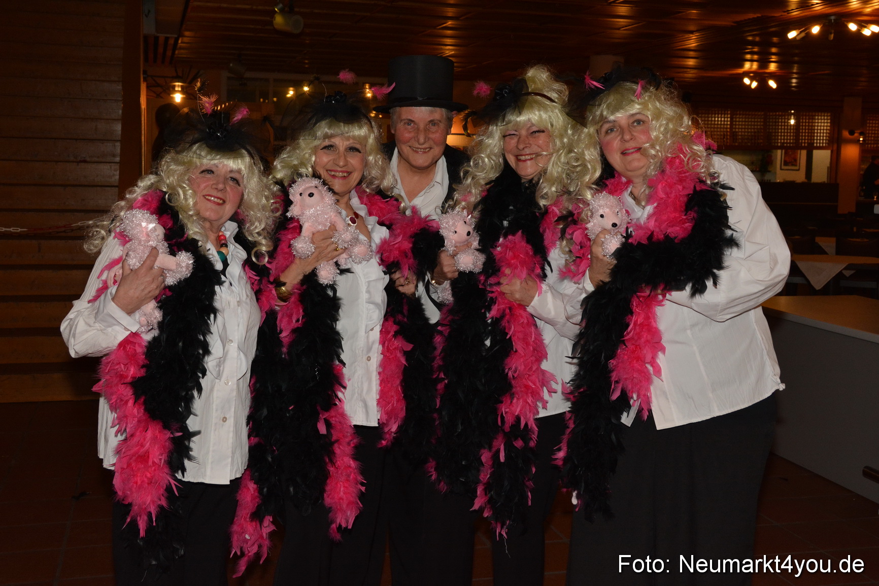 Weiberfasching Neumarkt 120215 0053
