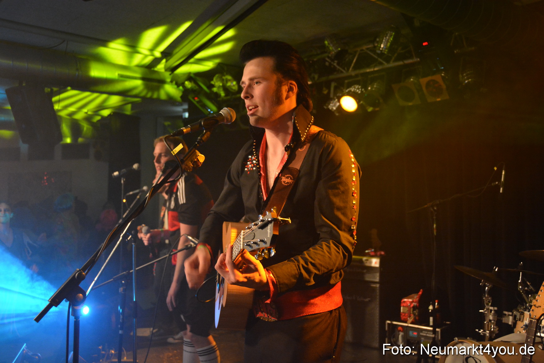 Weiberfasching Neumarkt 120215 0080