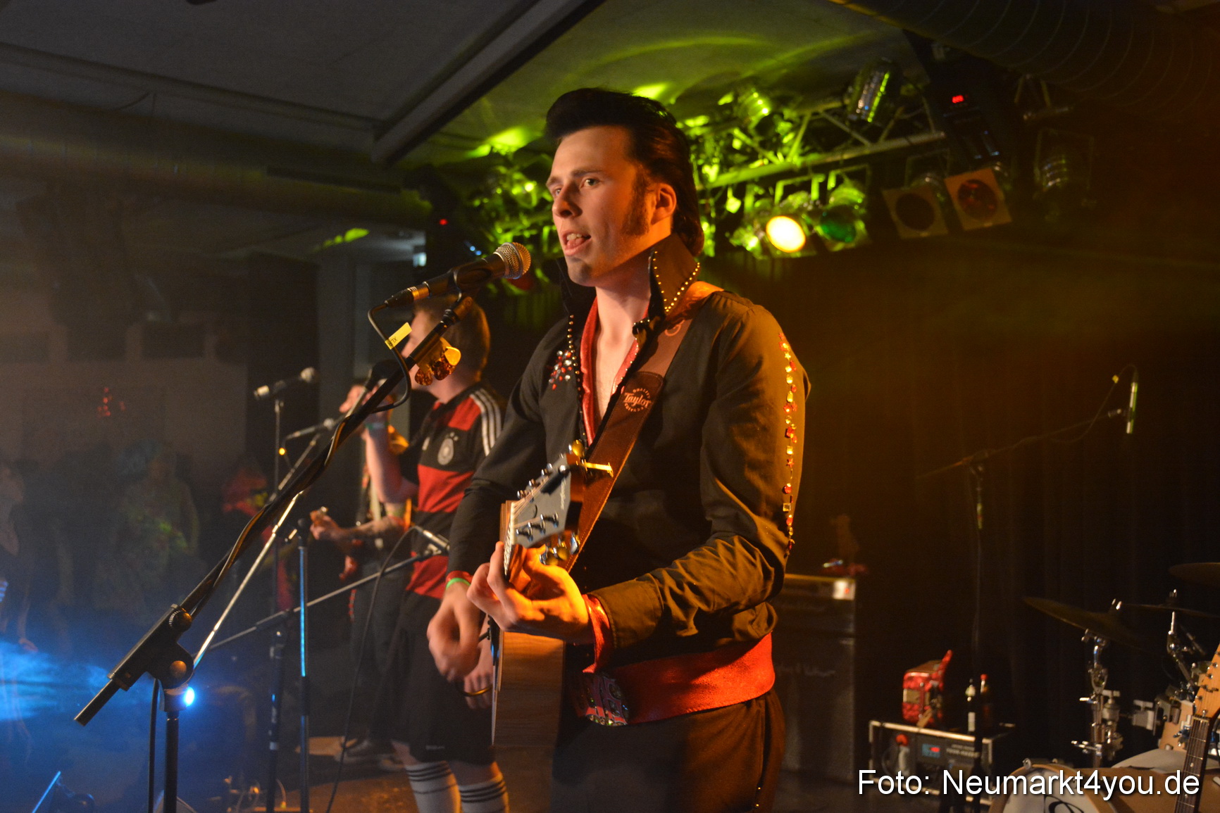 Weiberfasching Neumarkt 120215 0081