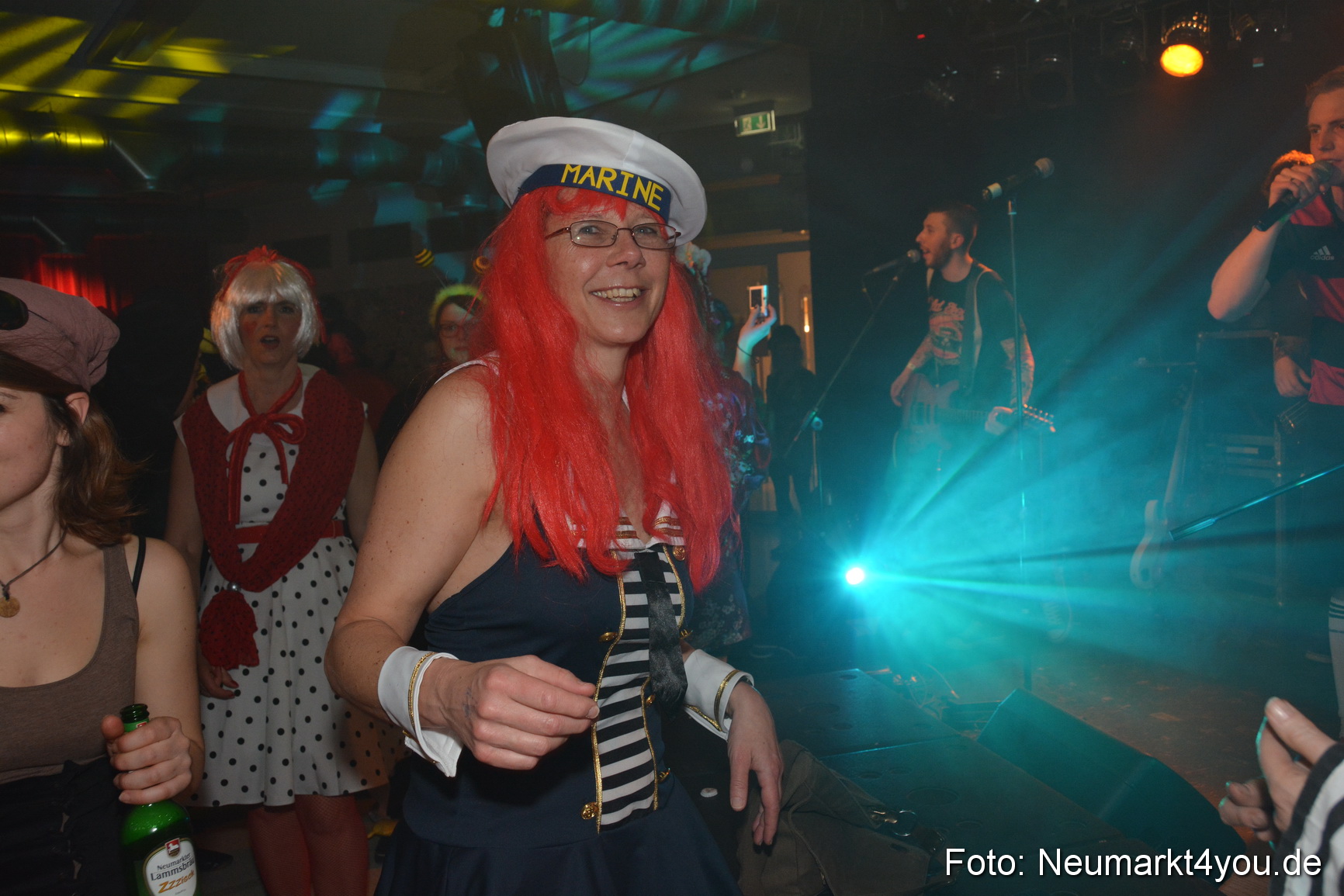 Weiberfasching Neumarkt 120215 0084