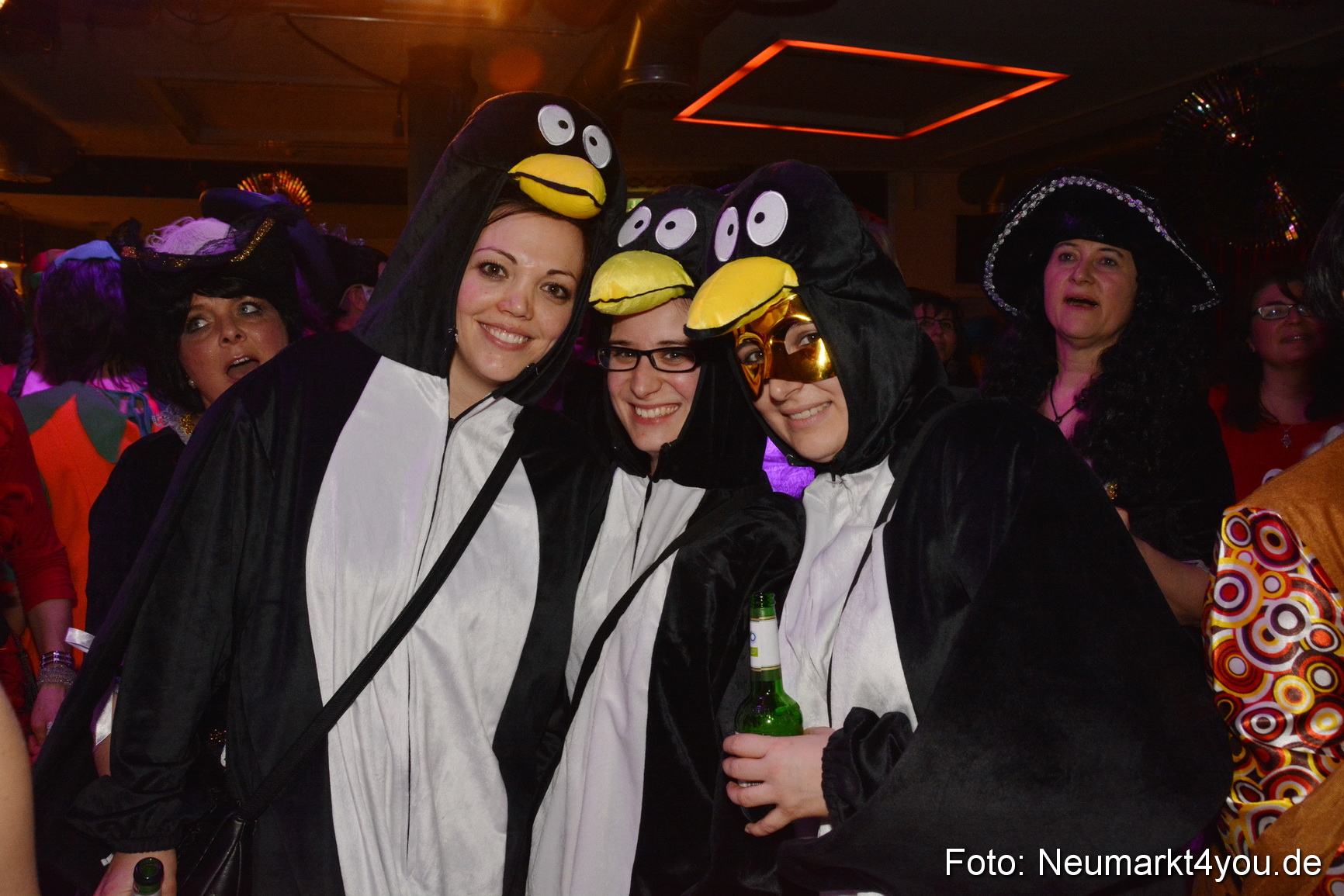 Weiberfasching Neumarkt 120215 0089