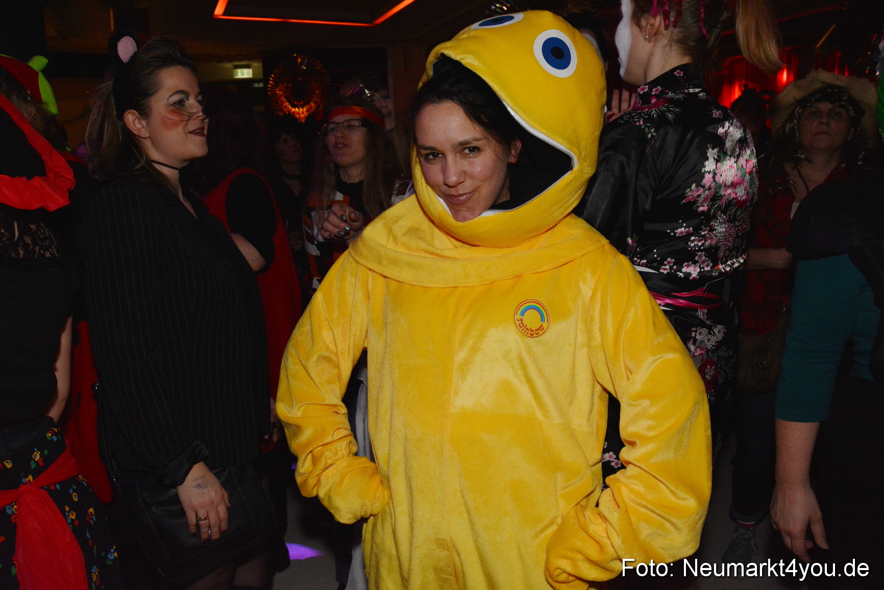 Weiberfasching Neumarkt 120215 0090