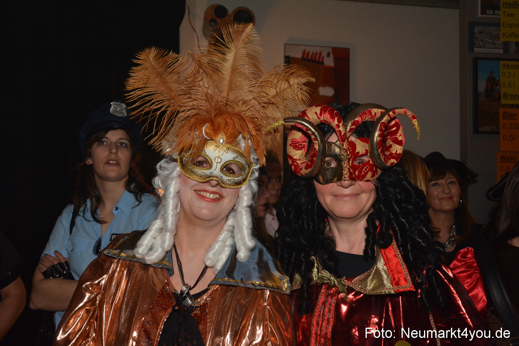 Weiberfasching Neumarkt 120215 0118