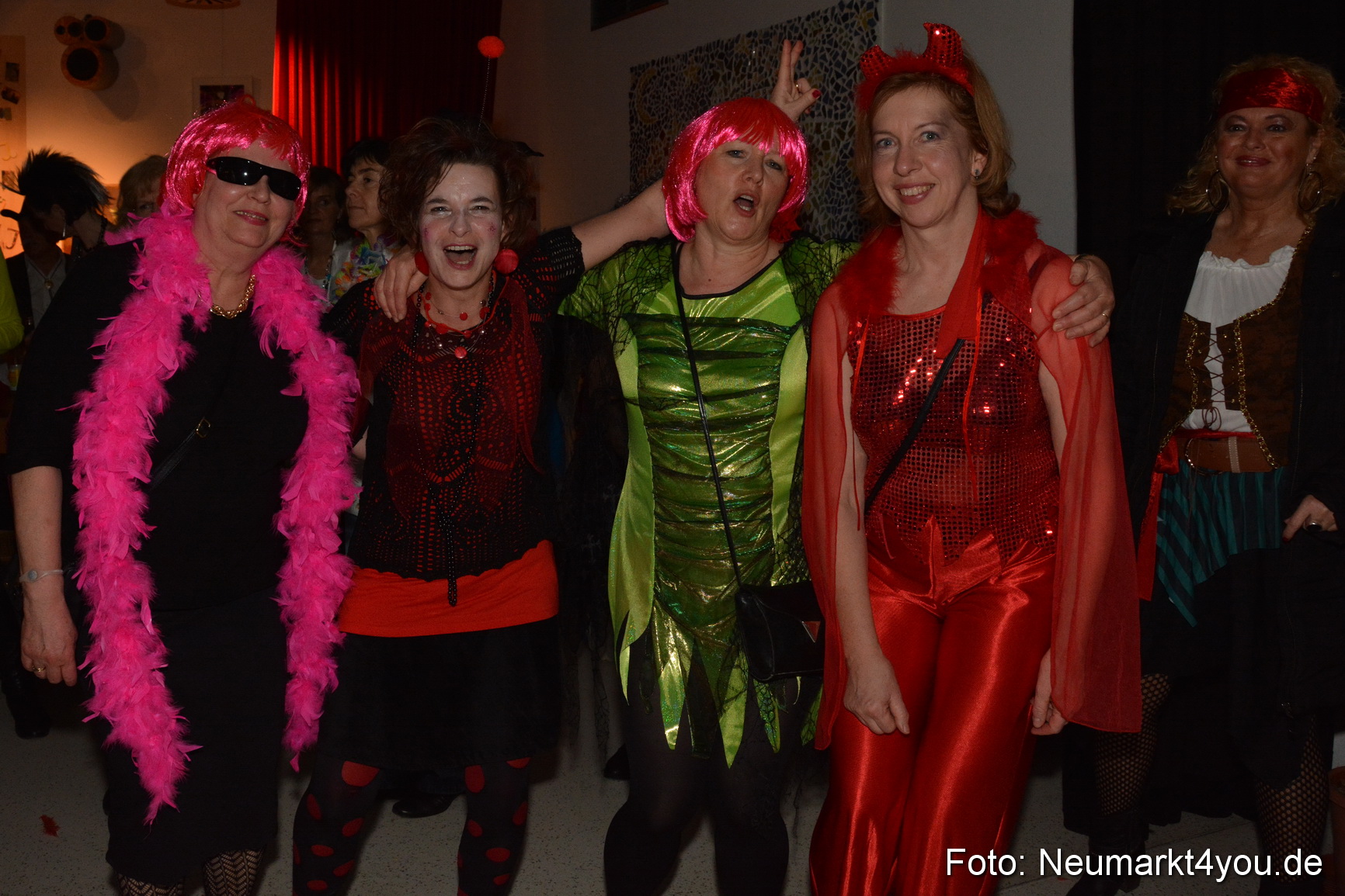 Weiberfasching Neumarkt 120215 0126