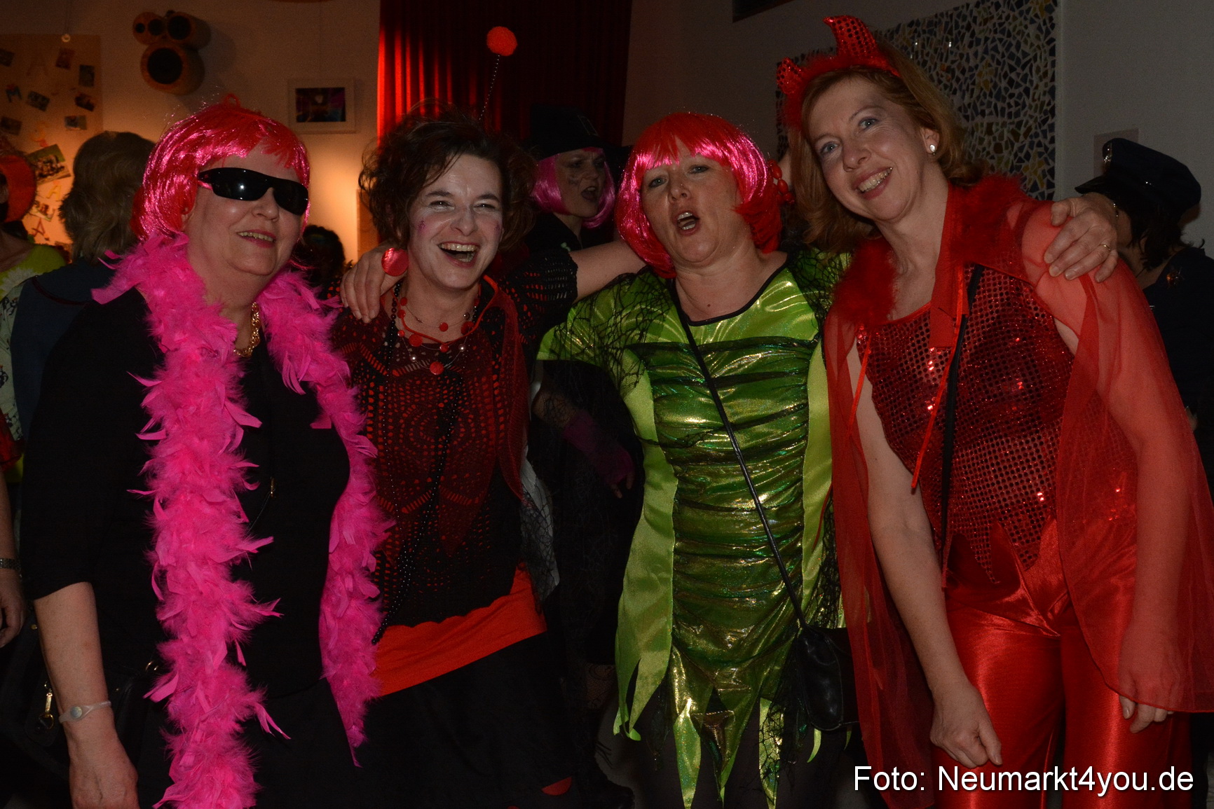Weiberfasching Neumarkt 120215 0127