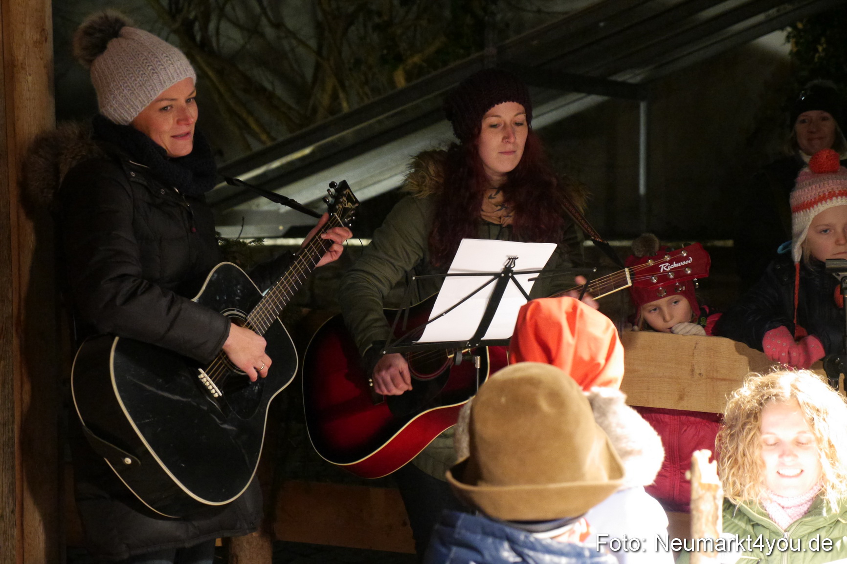 Krippenspiel Weihnachtsmarkt Neumarkt 271115 0008