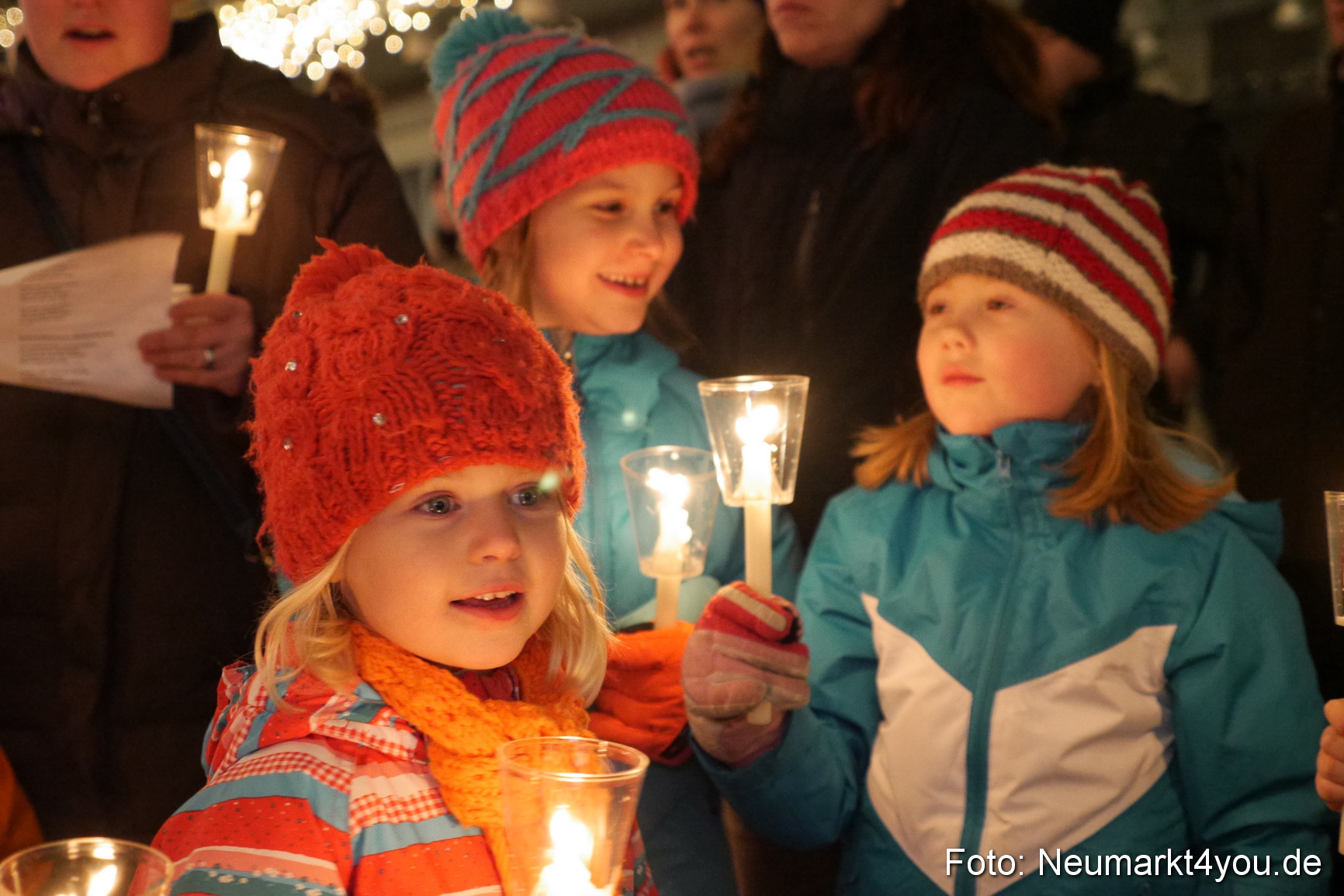 Krippenspiel Weihnachtsmarkt Neumarkt 271115 0029