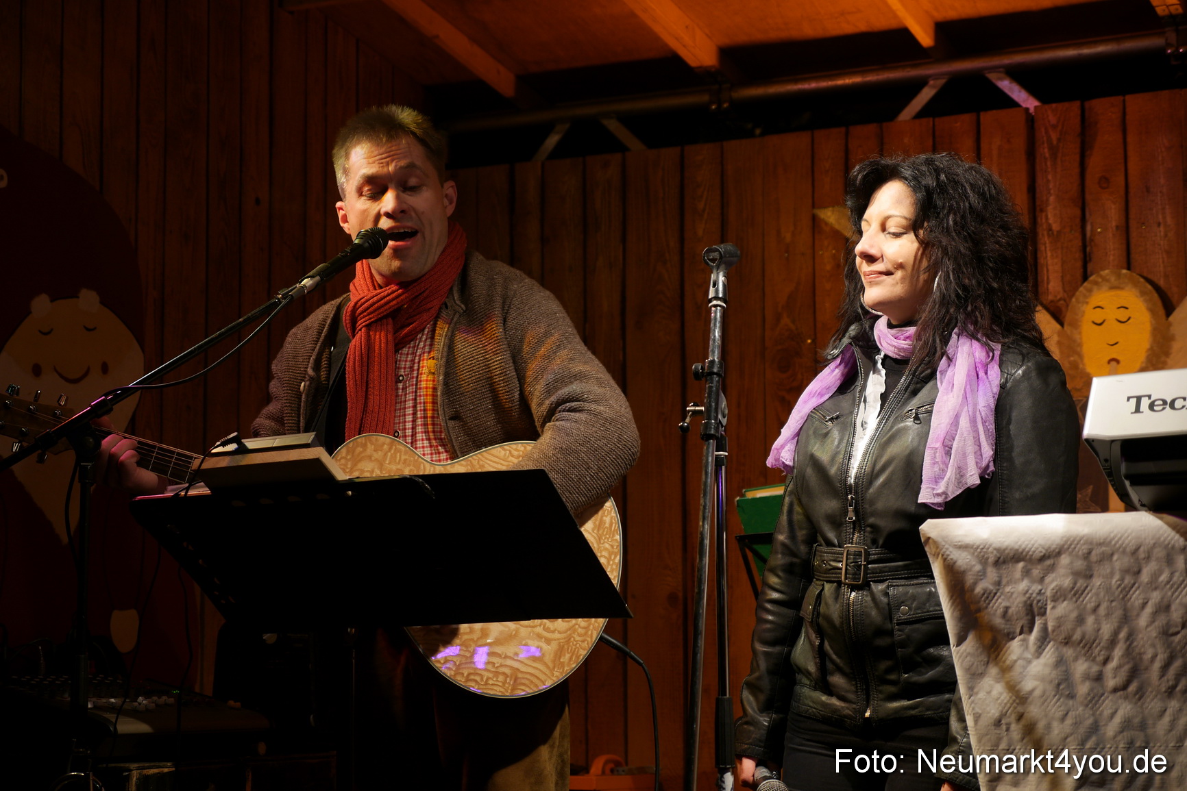 Krippenspiel Weihnachtsmarkt Neumarkt 271115 0032