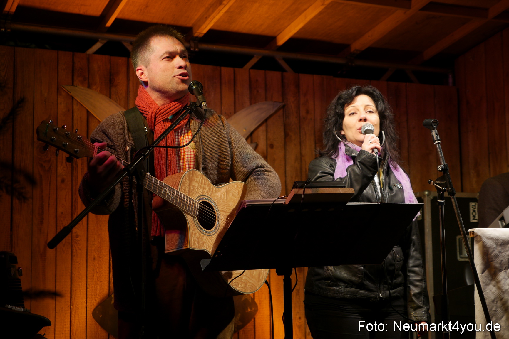 Krippenspiel Weihnachtsmarkt Neumarkt 271115 0033