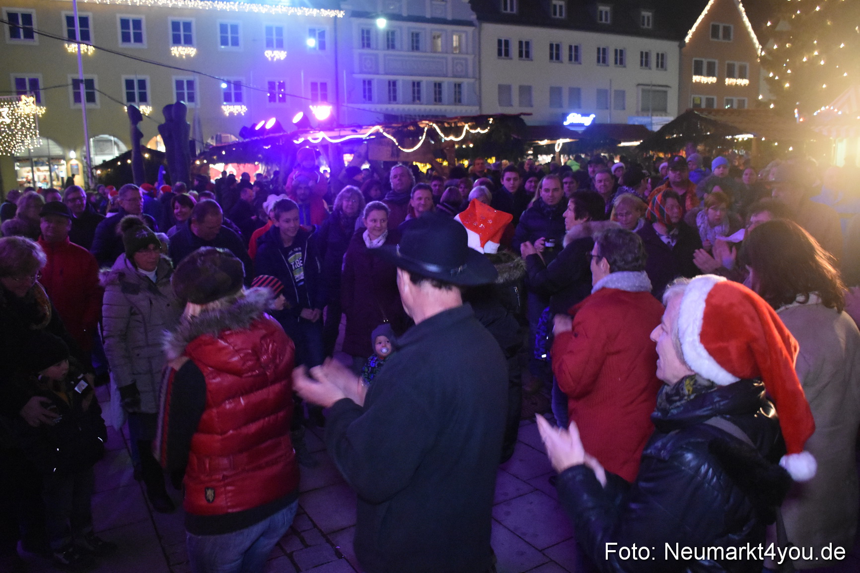 Weihnachtsmarkt Neumarkt 2015 0087