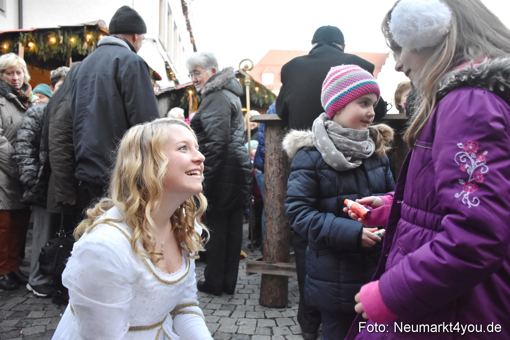 Weihnachtsmarkt Neumarkt 2015 0097