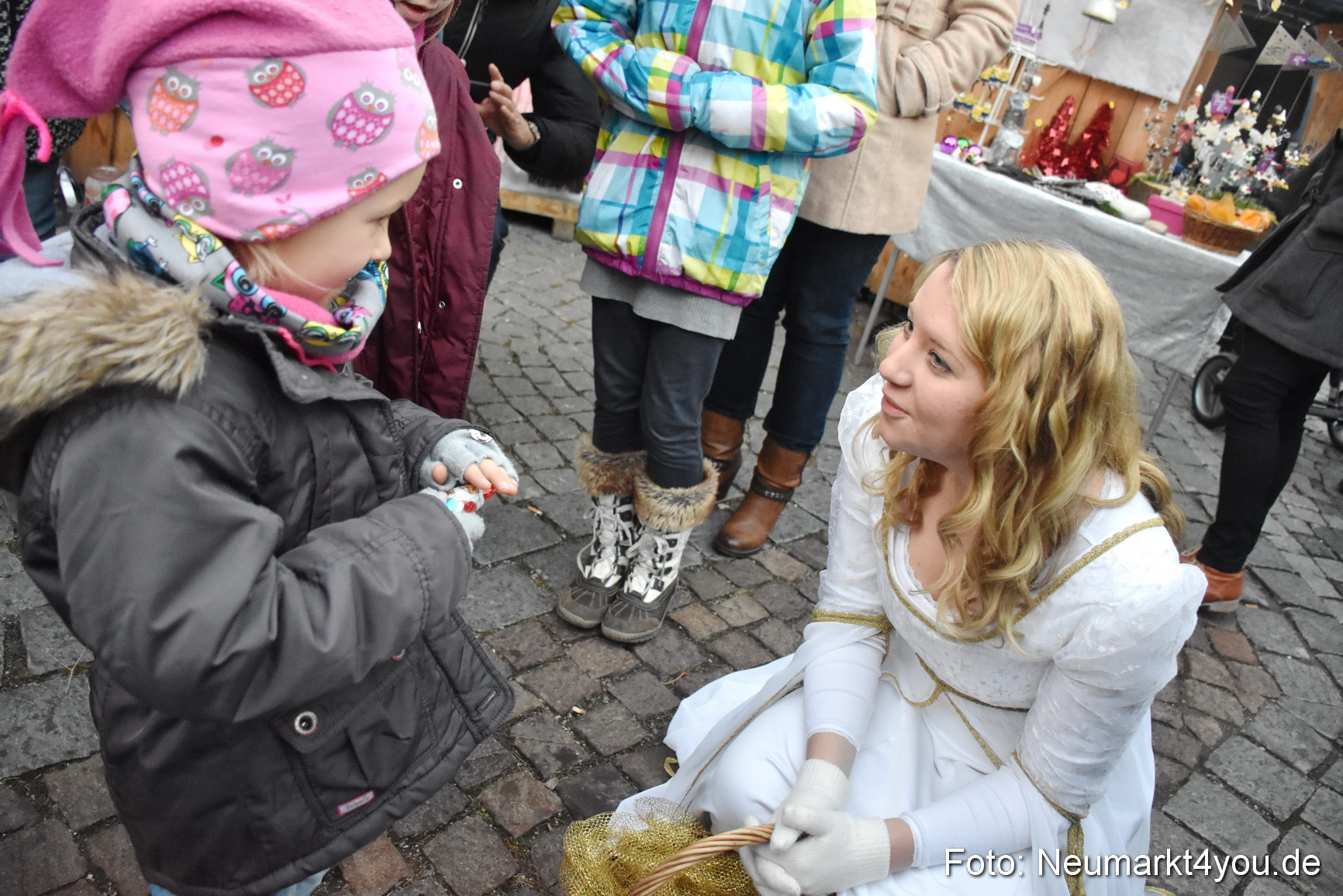 Weihnachtsmarkt Neumarkt 2015 0098
