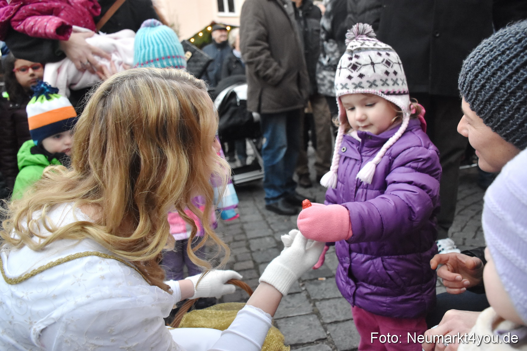 Weihnachtsmarkt Neumarkt 2015 0103