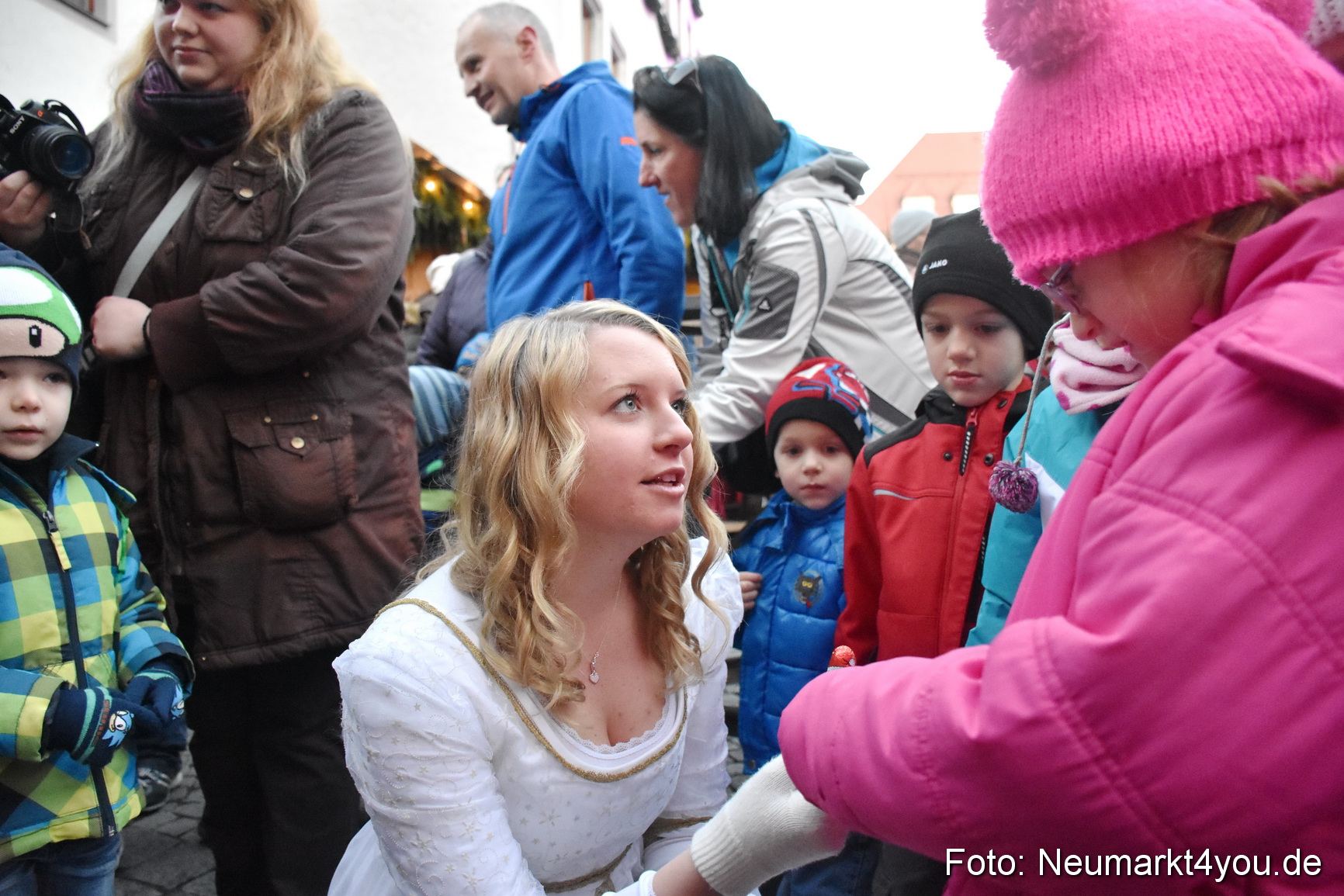 Weihnachtsmarkt Neumarkt 2015 0106