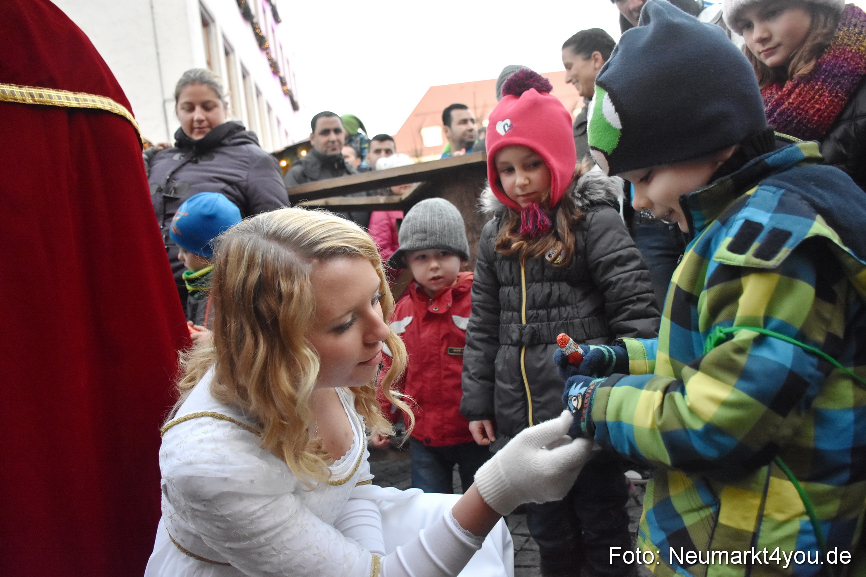 Weihnachtsmarkt Neumarkt 2015 0110