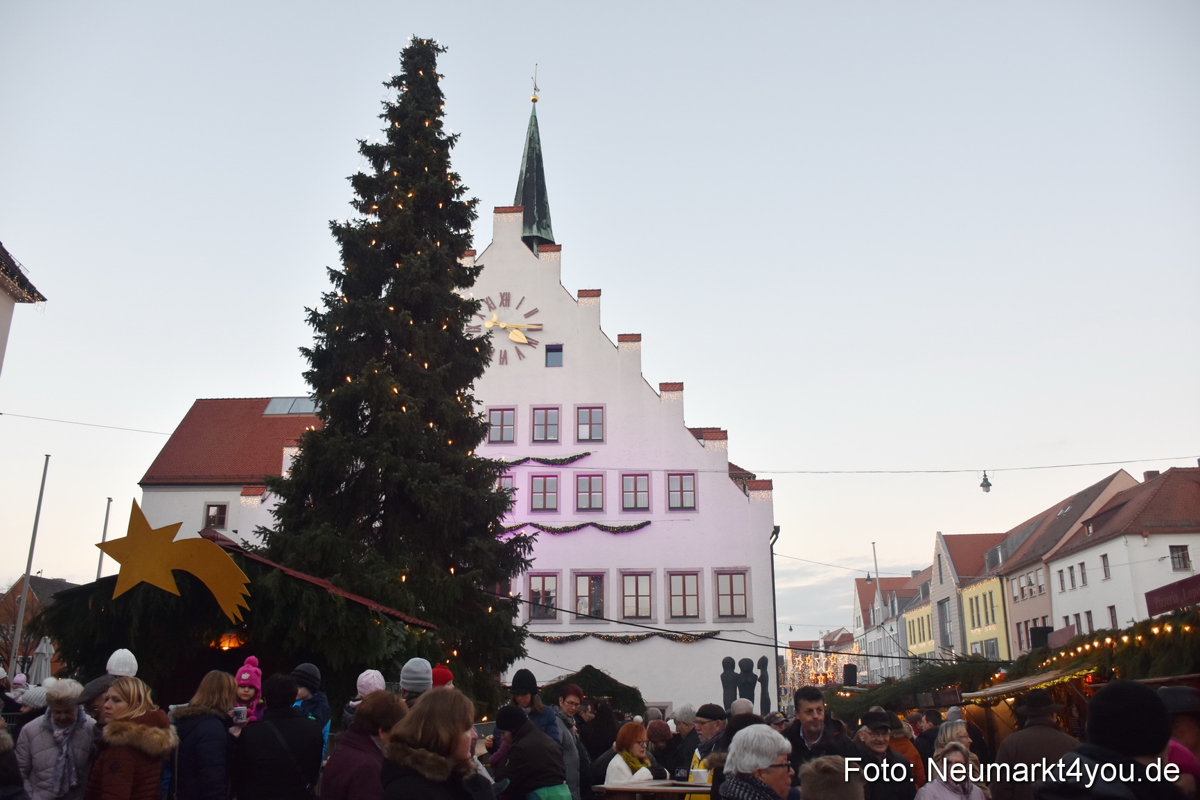 Weihnachtsmarkt Neumarkt 2015 0112
