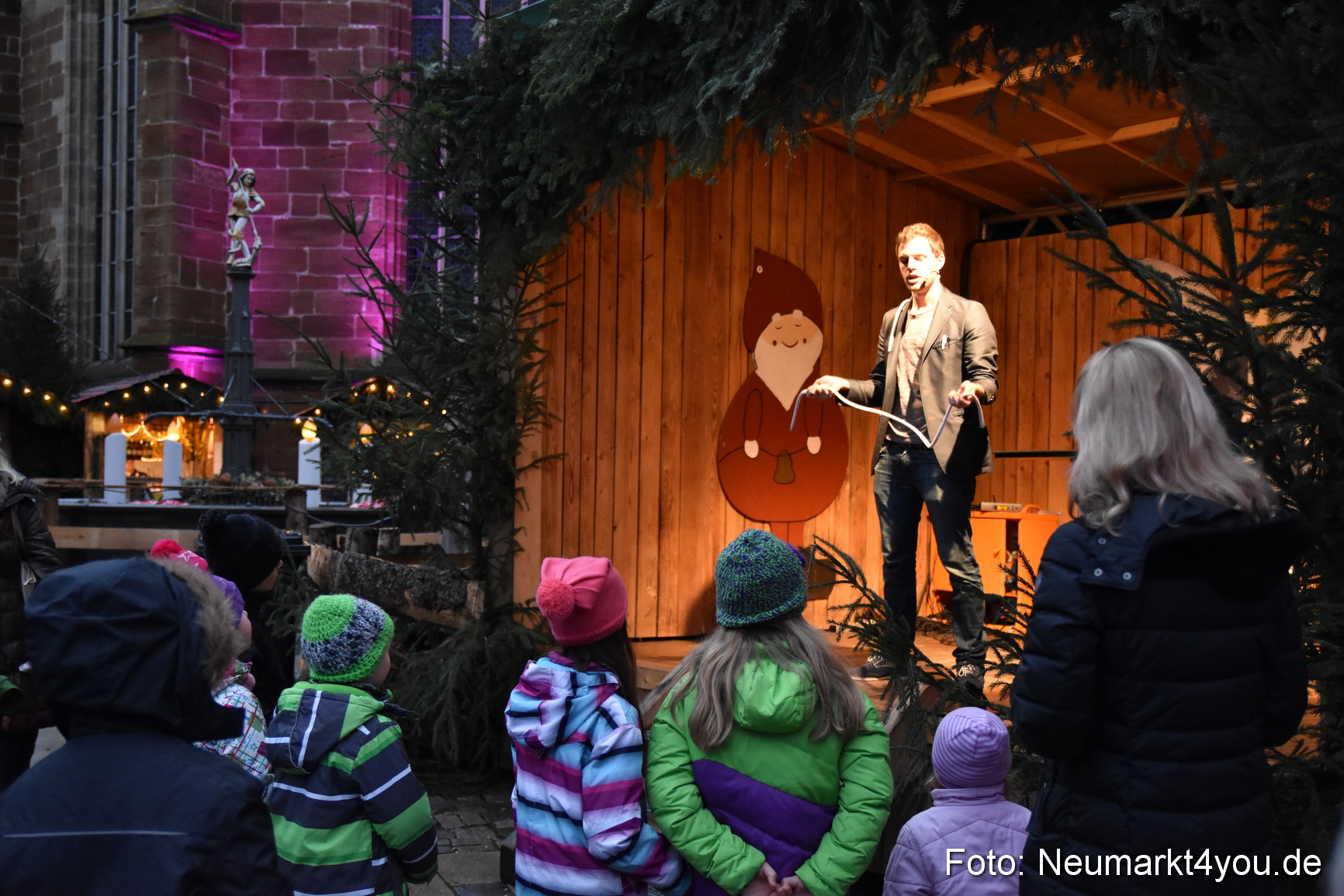 Weihnachtsmarkt Neumarkt 2015 0142