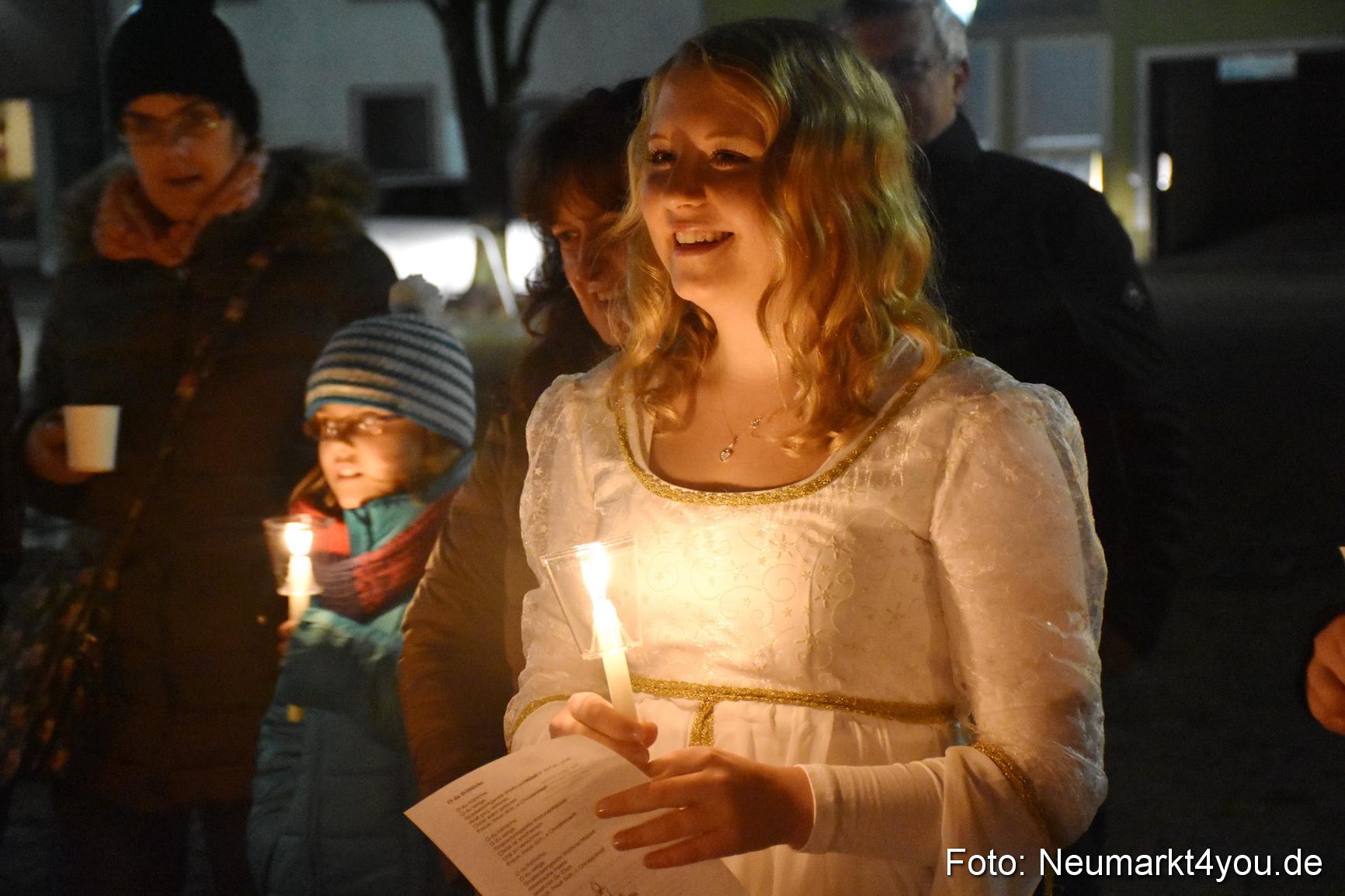 Weihnachtsmarkt Neumarkt 2015 0146