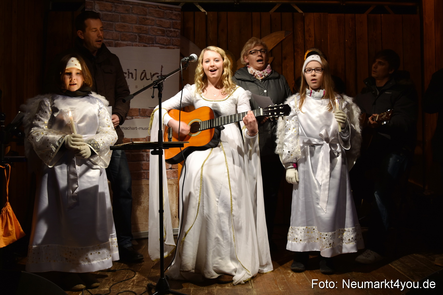 Weihnachtsmarkt Neumarkt 2015 0171