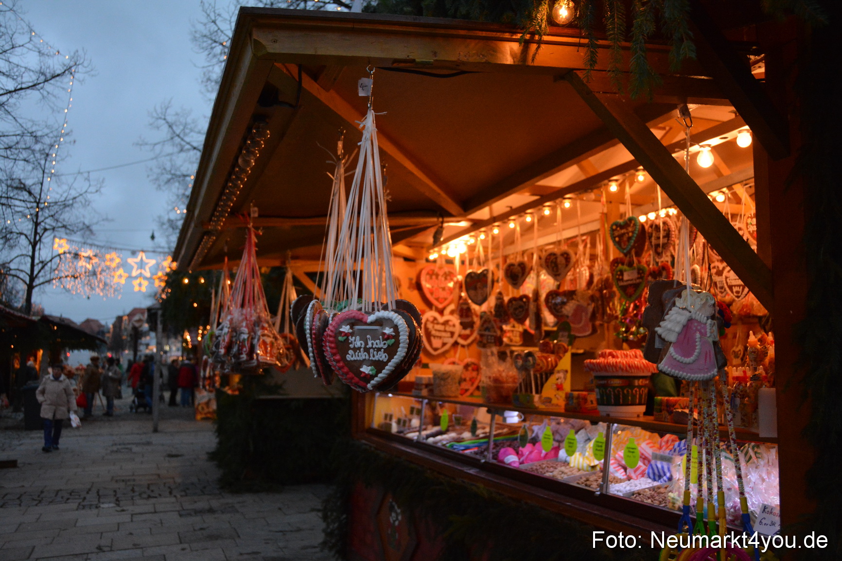 Weihnachtsmarkt Neumarkt 261115 0002