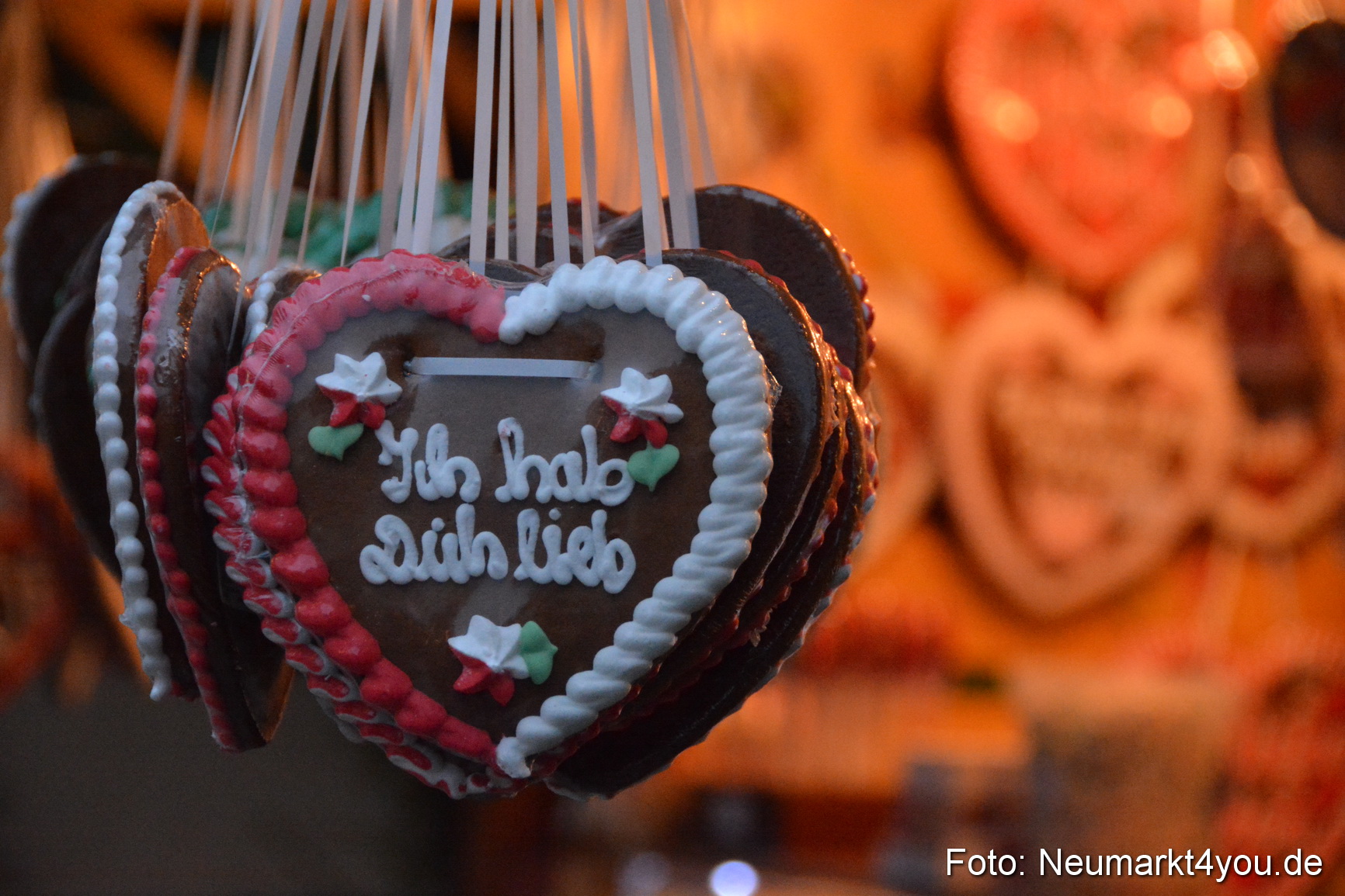 Weihnachtsmarkt Neumarkt 261115 0003