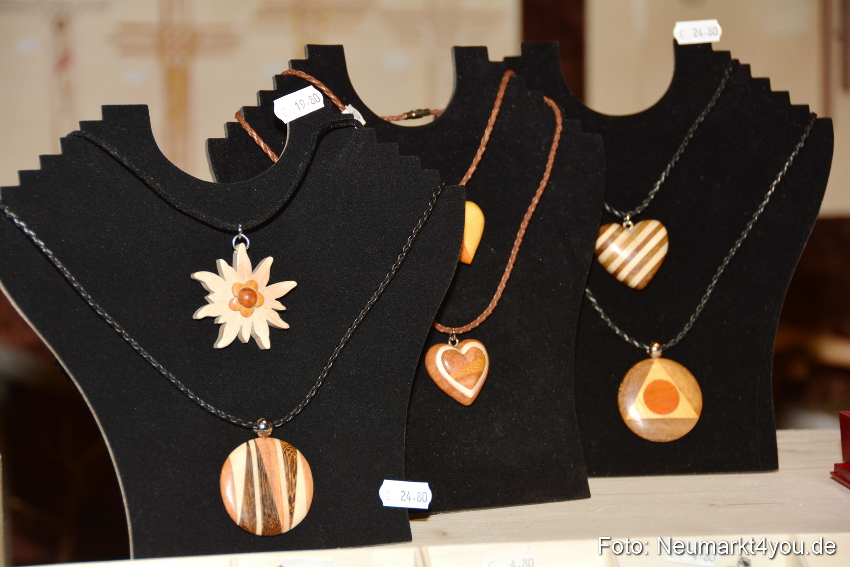 Weihnachtsmarkt Neumarkt 261115 0016