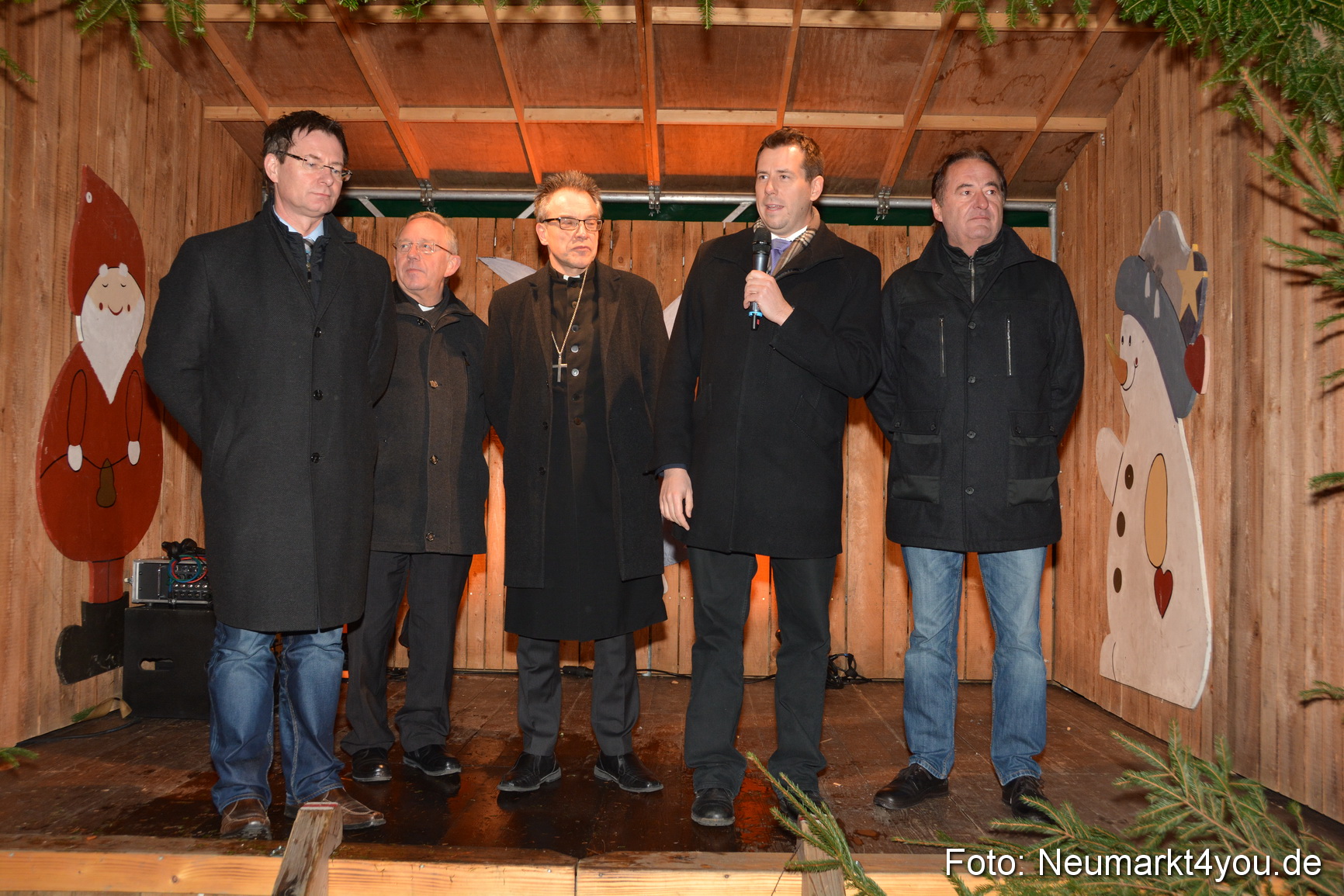 Weihnachtsmarkt Neumarkt 261115 0030