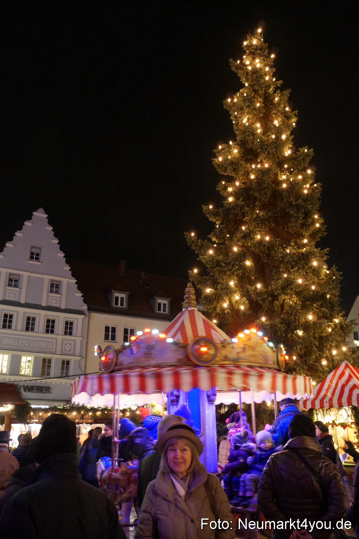 Weihnachtsmarkt Neumarkt 261115 0079