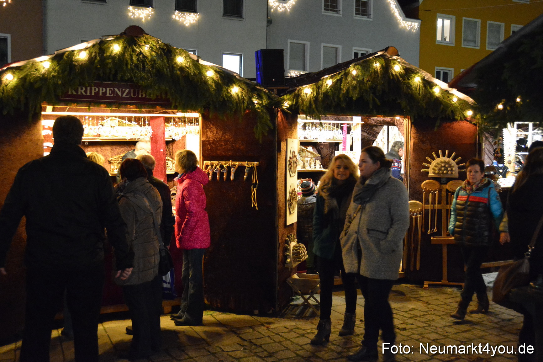 Weihnachtsmarkt Neumarkt 261115 0091