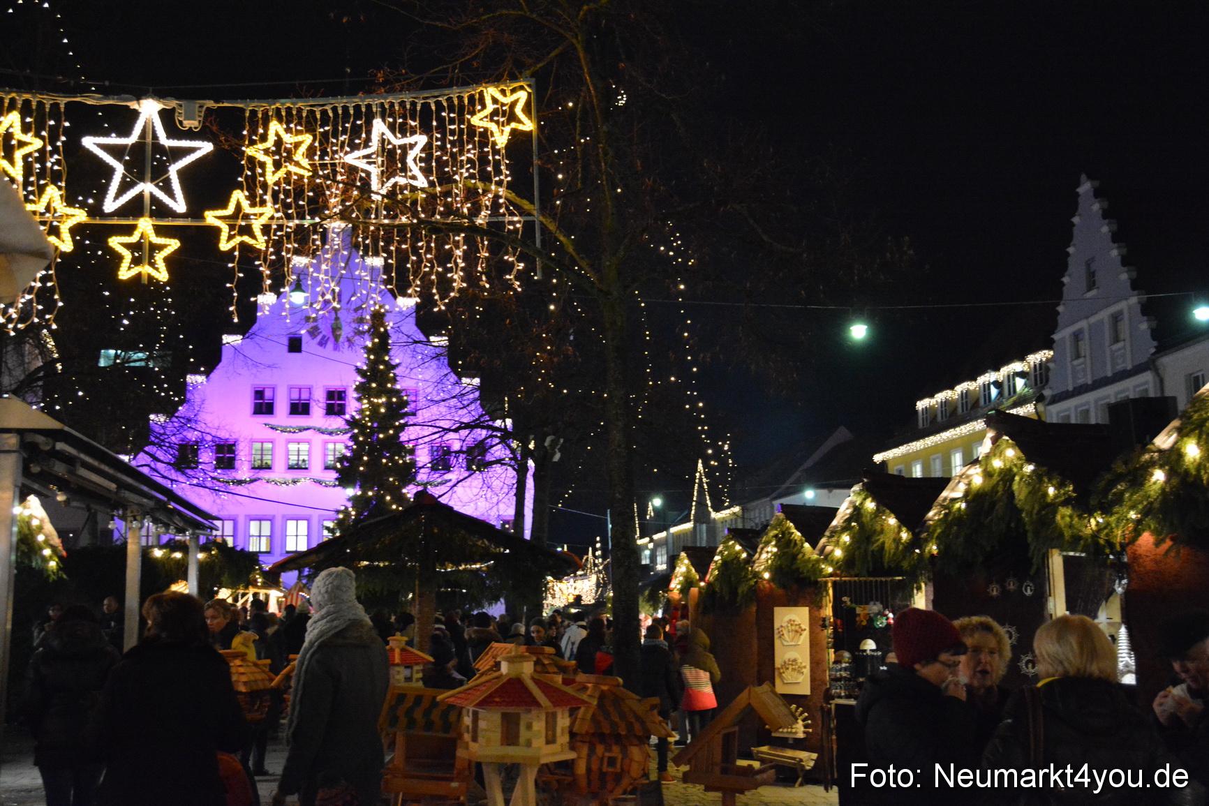 Weihnachtsmarkt Neumarkt 261115 0098