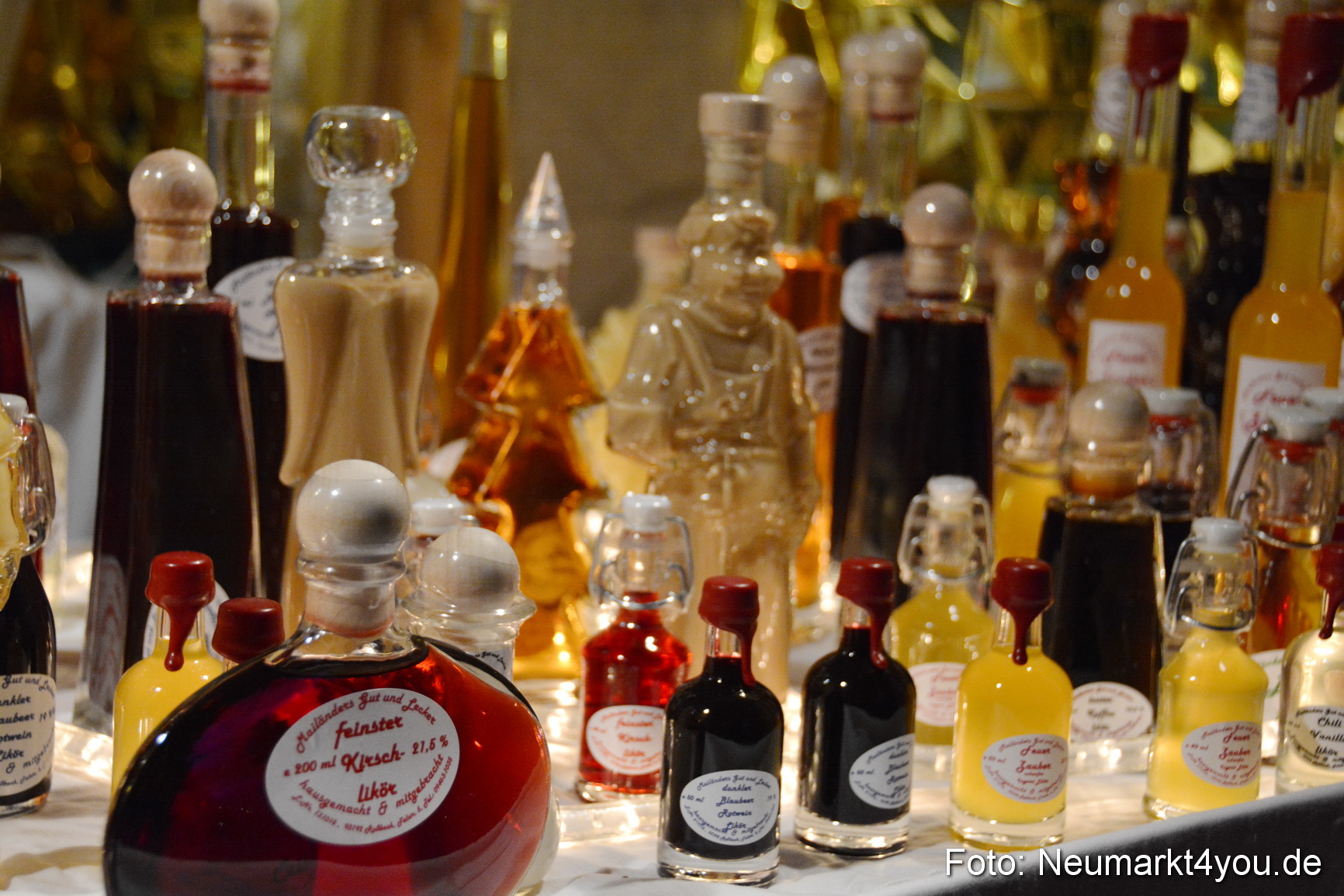 Weihnachtsmarkt Neumarkt 261115 0109