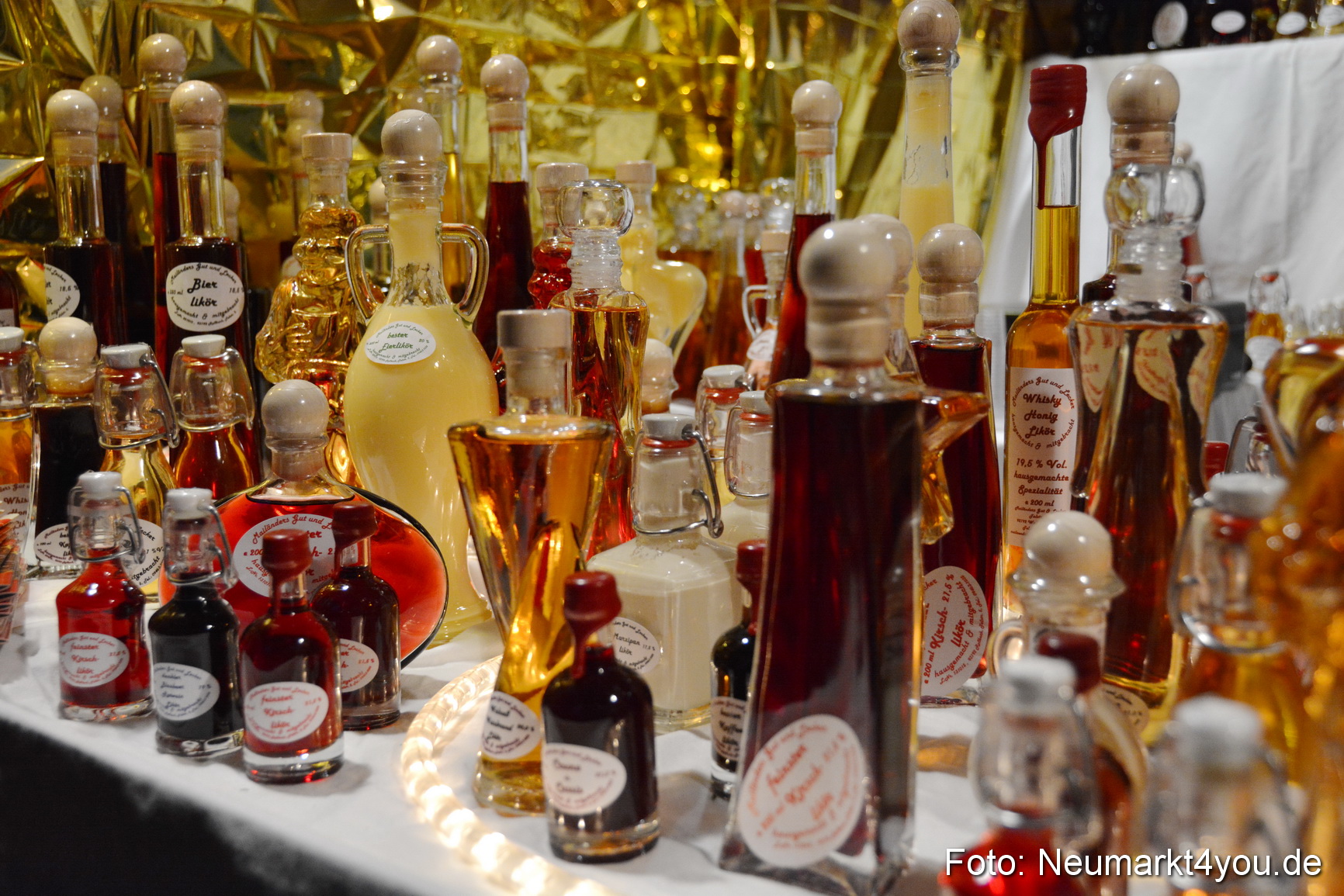 Weihnachtsmarkt Neumarkt 261115 0110