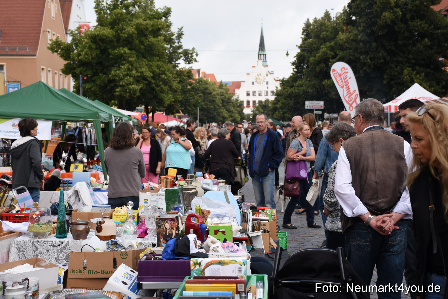 Altstadtflohmarkt Neumarkt 060816 0010