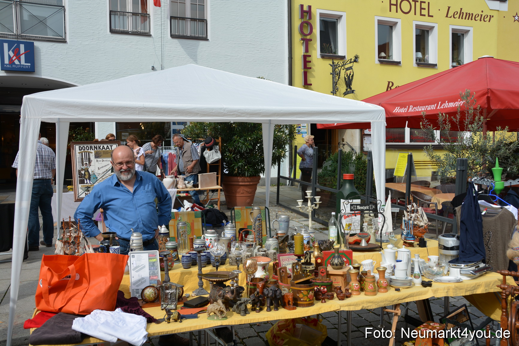 Altstadtflohmarkt Neumarkt 060816 0018