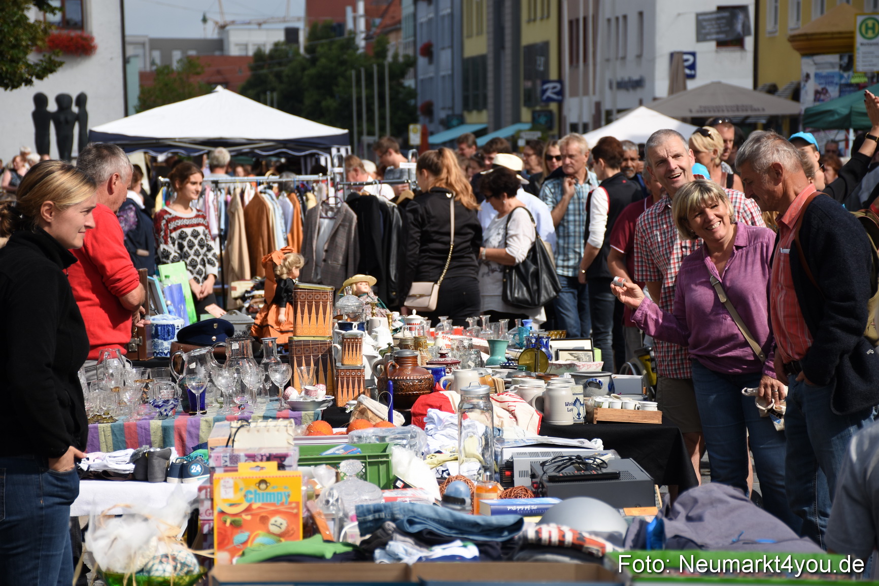 Altstadtflohmarkt Neumarkt 060816 0043