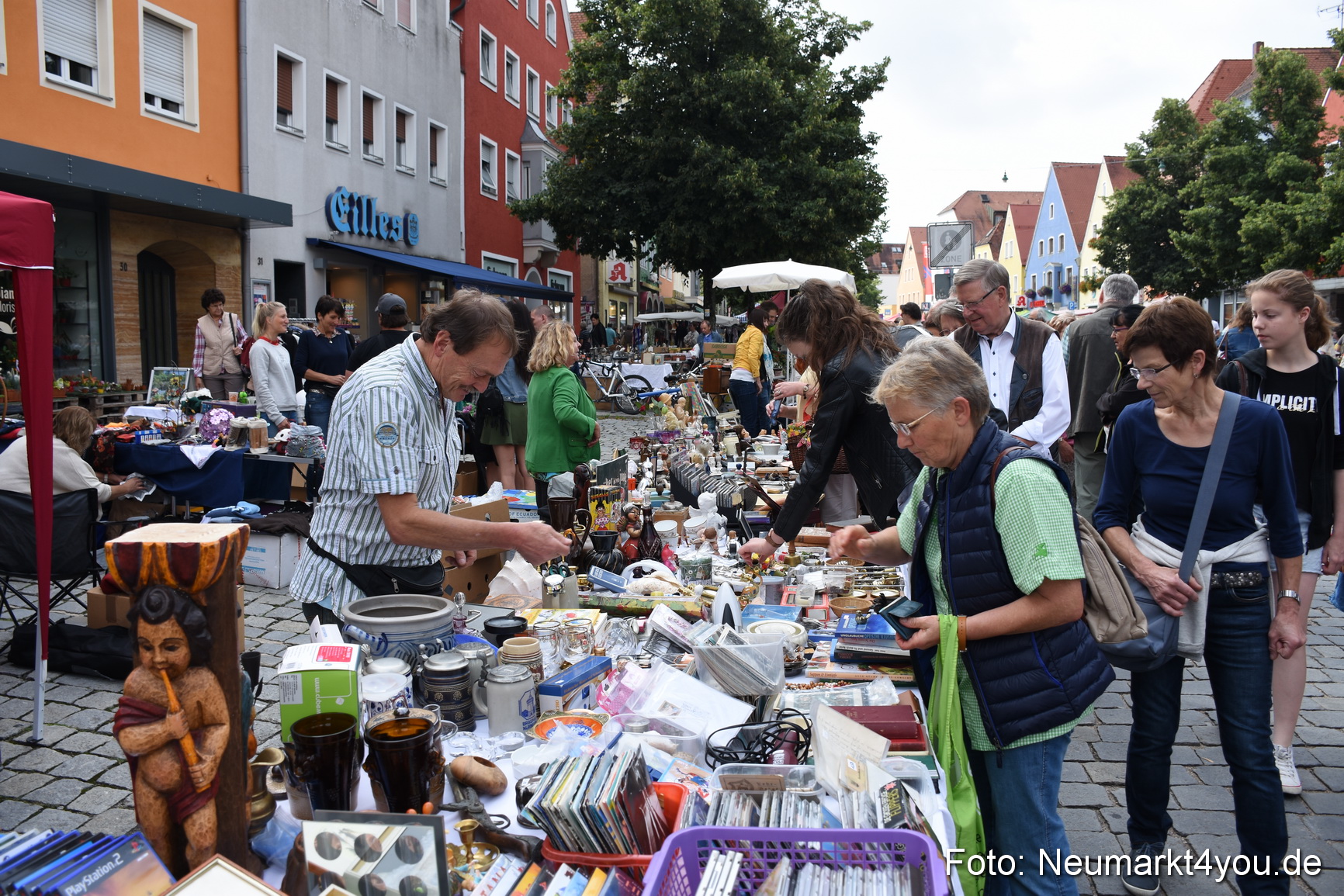 Altstadtflohmarkt Neumarkt 060816 0052