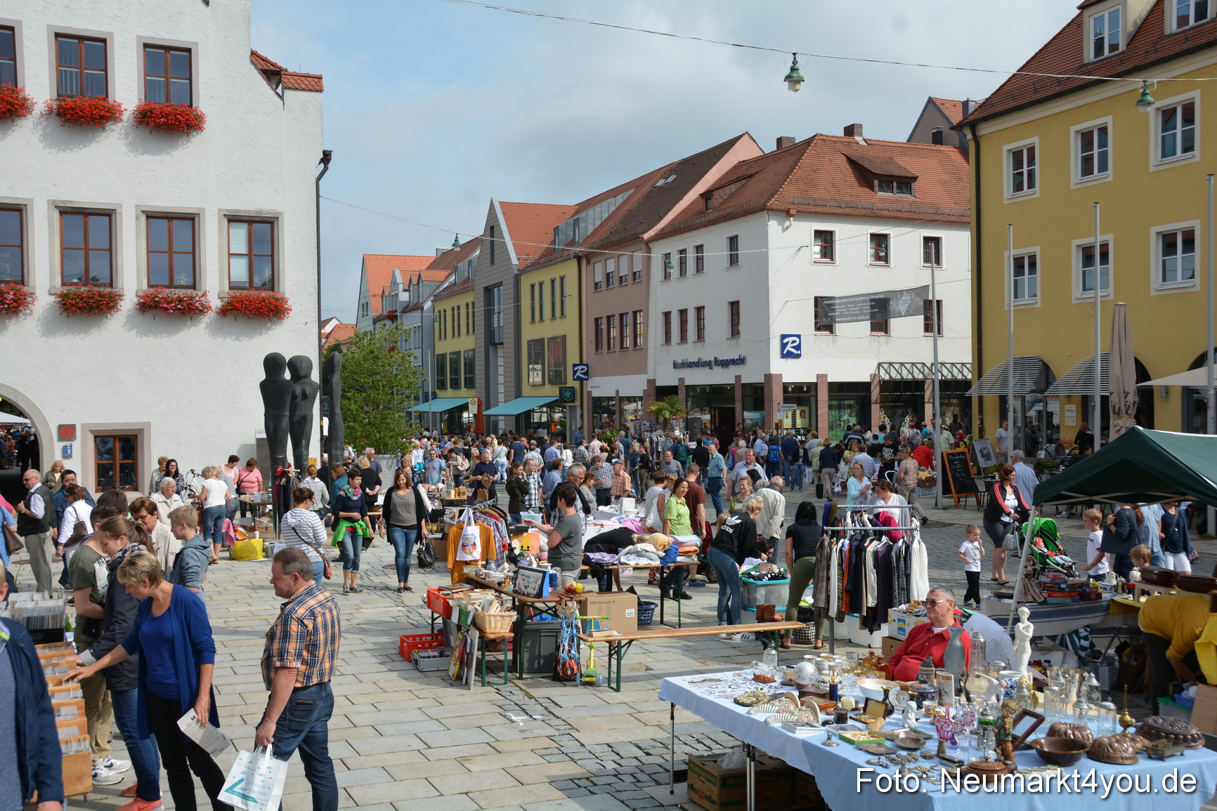 Altstadtflohmarkt Neumarkt 060816 0054