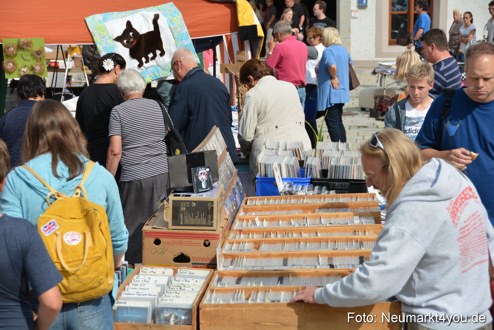 Altstadtflohmarkt Neumarkt 060816 0061