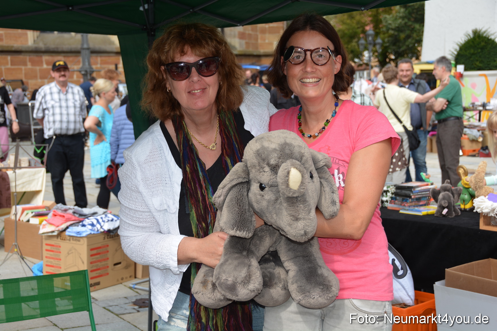 Altstadtflohmarkt Neumarkt 060816 0073