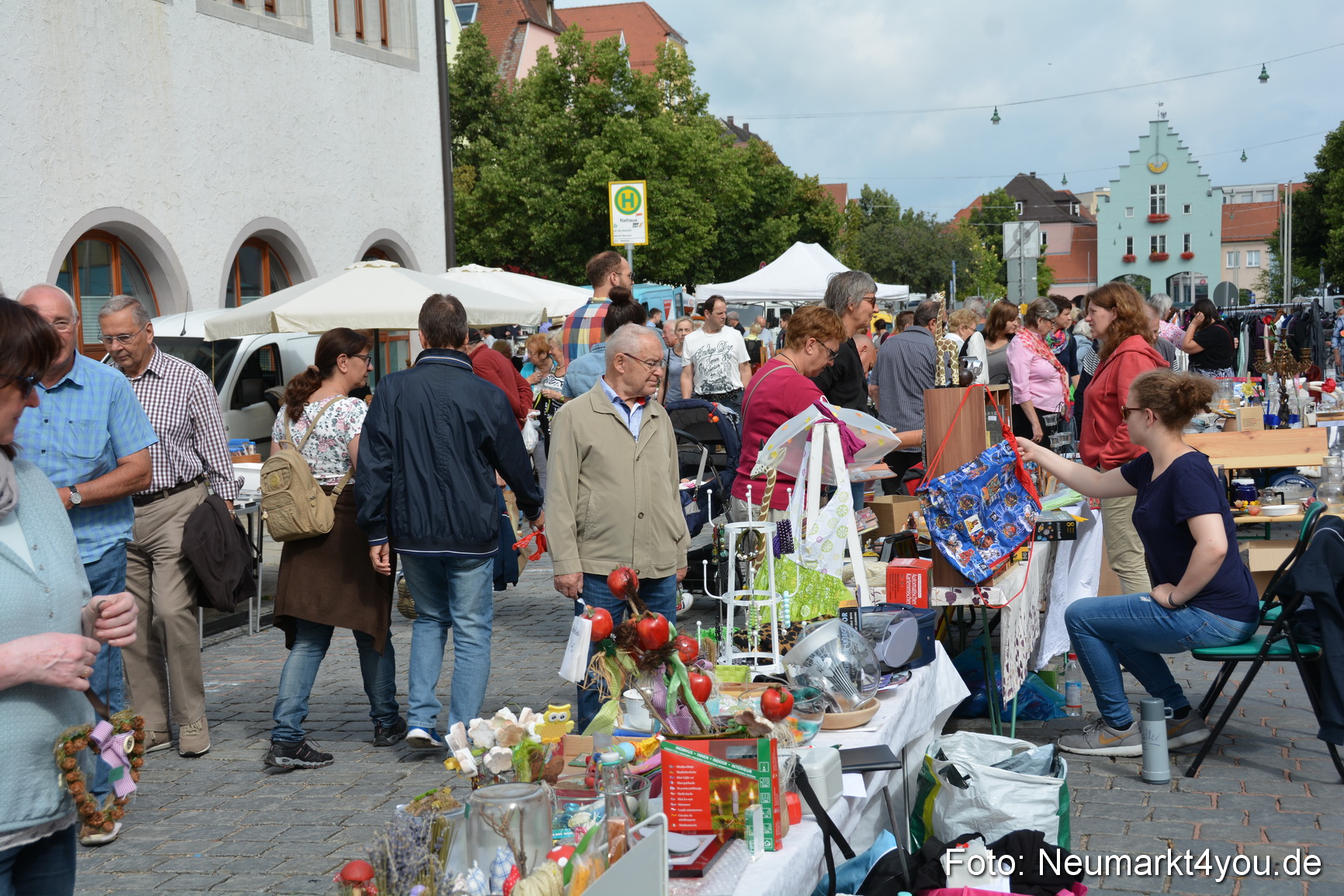 Altstadtflohmarkt Neumarkt 060816 0085
