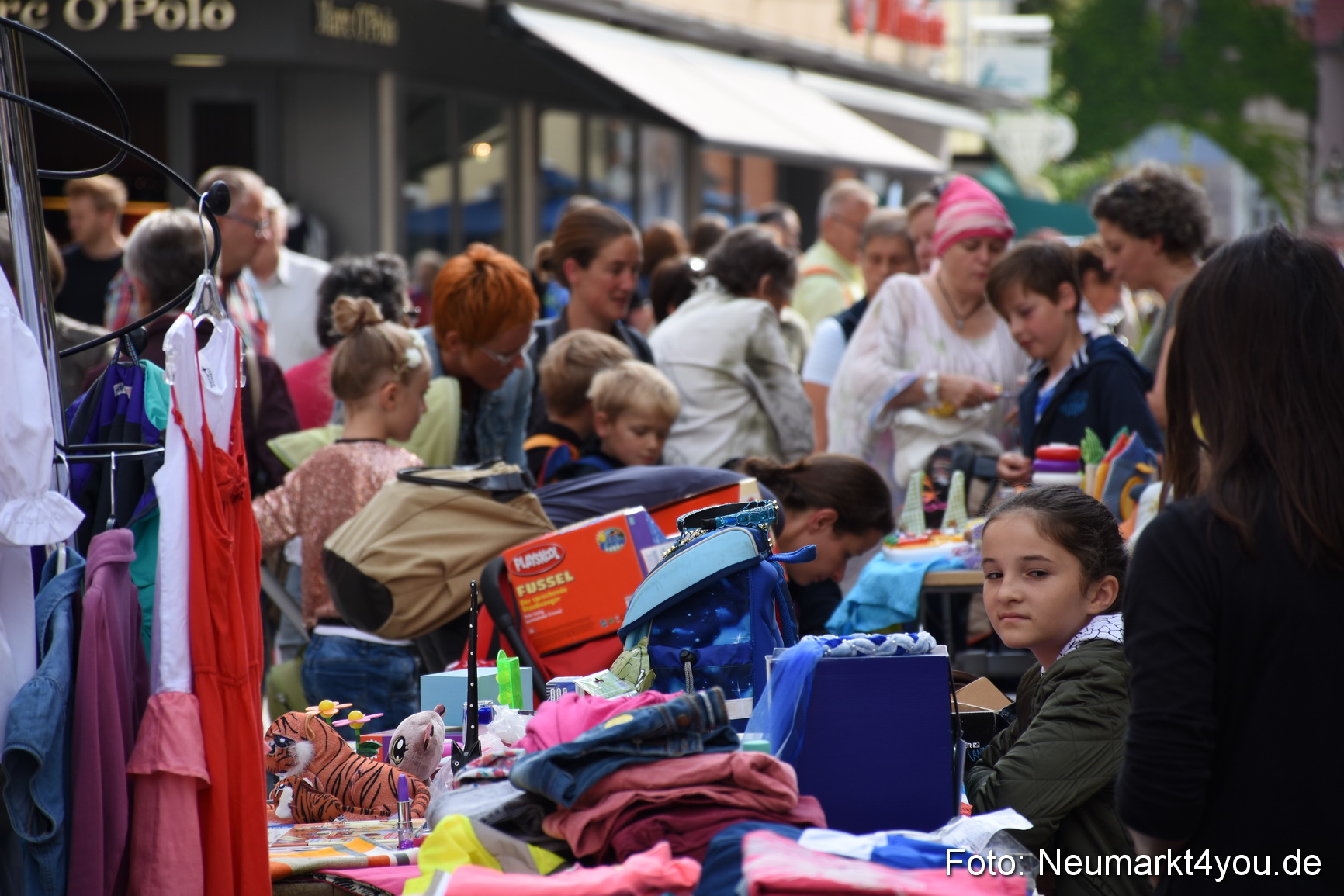 Altstadtflohmarkt Neumarkt 060816 0093