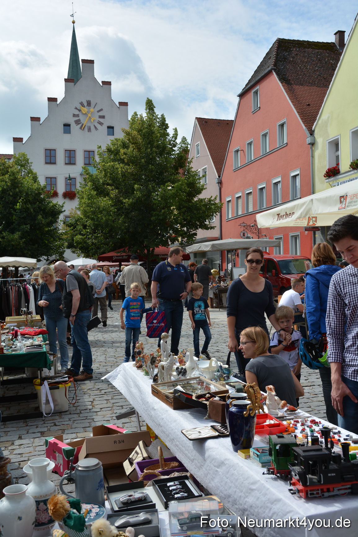 Altstadtflohmarkt Neumarkt 060816 0103