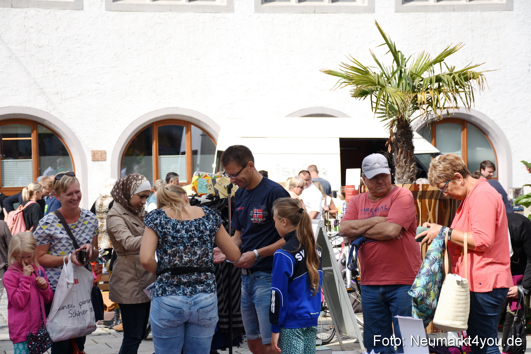 Altstadtflohmarkt Neumarkt 060816 0110