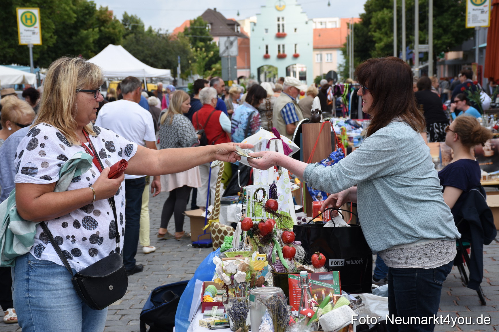 Altstadtflohmarkt Neumarkt 060816 0113