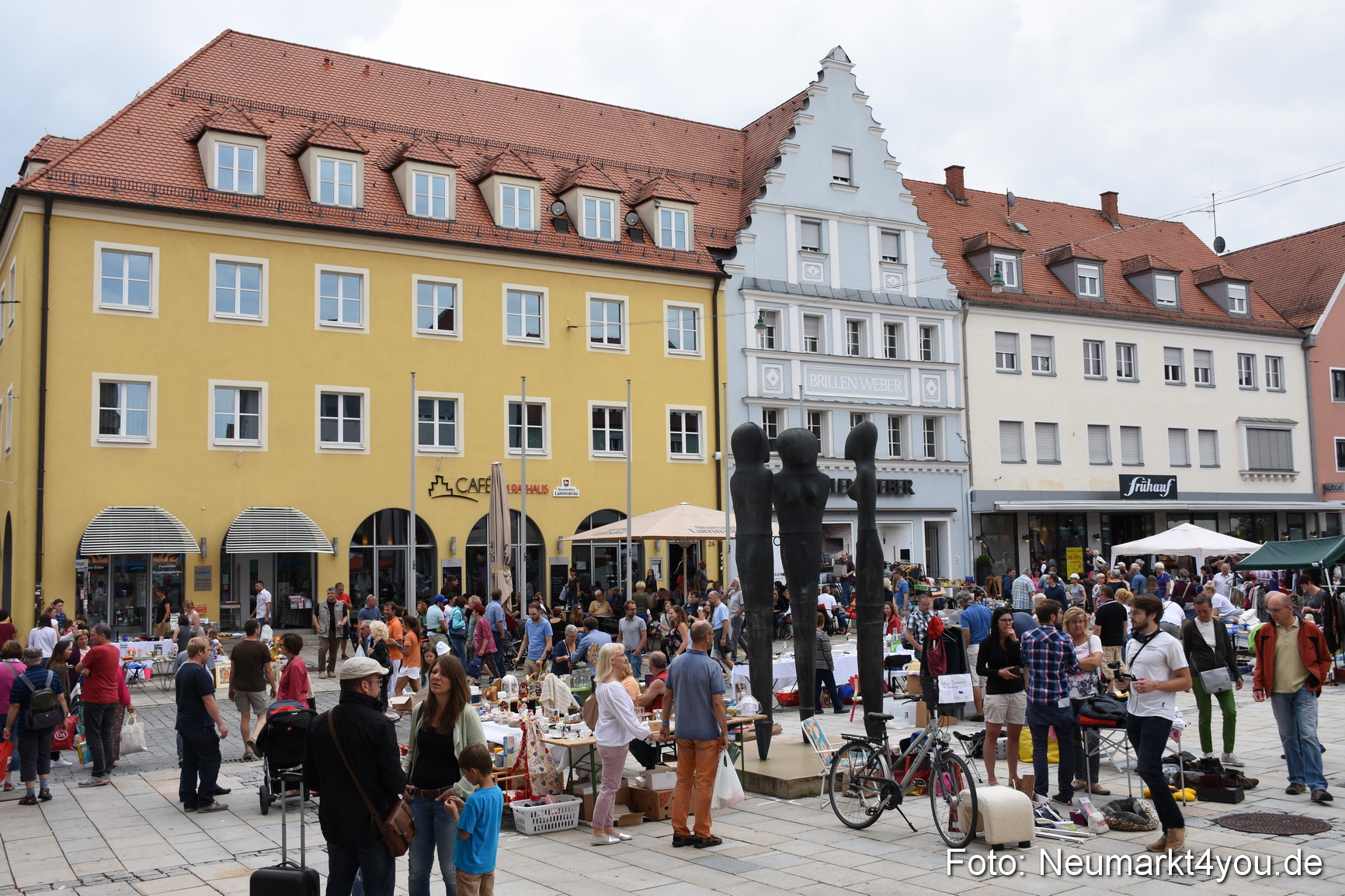 Altstadtflohmarkt Neumarkt 060816 0124