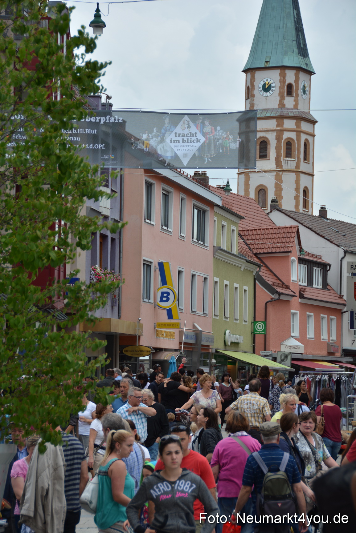 Altstadtflohmarkt Neumarkt 060816 0125